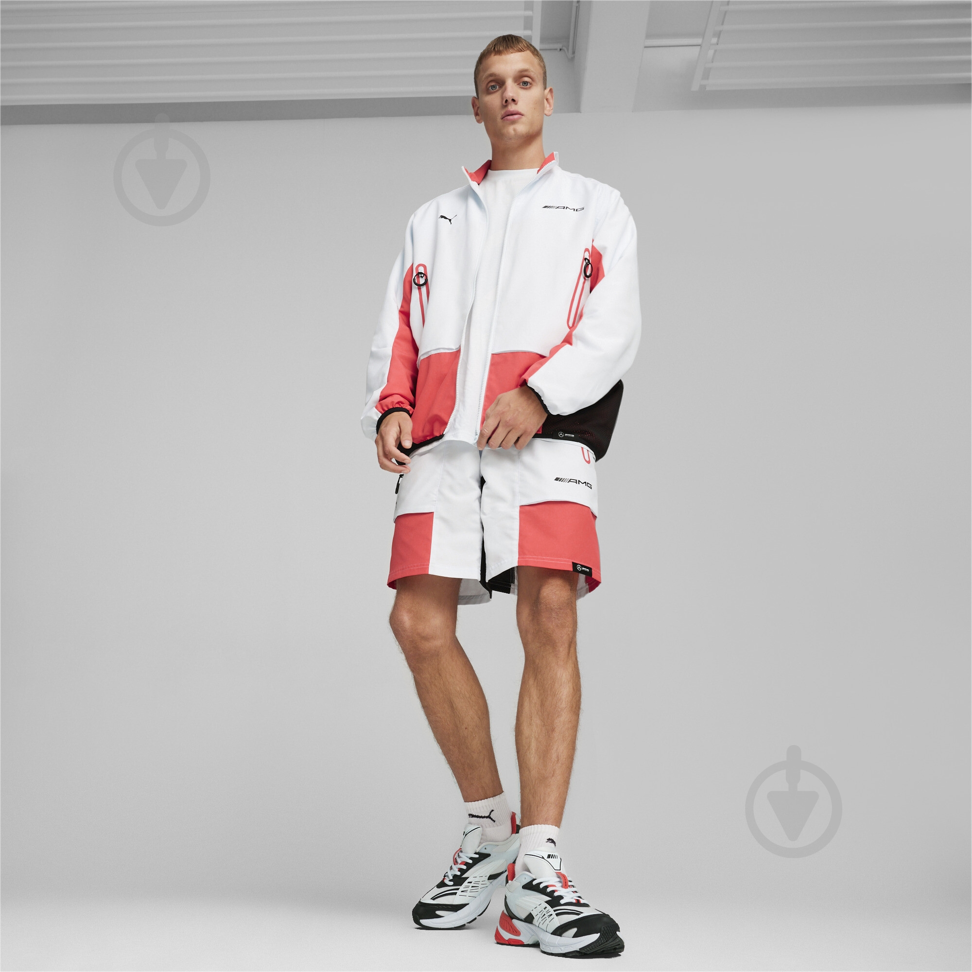 Кроссовки мужские Puma AMG VELOPHASIS 30811401 р.42 разноцветные - фото 4 Кроссовки мужские Puma AMG VELOPHASIS 30811401 р.42 разноцветные - фото 4