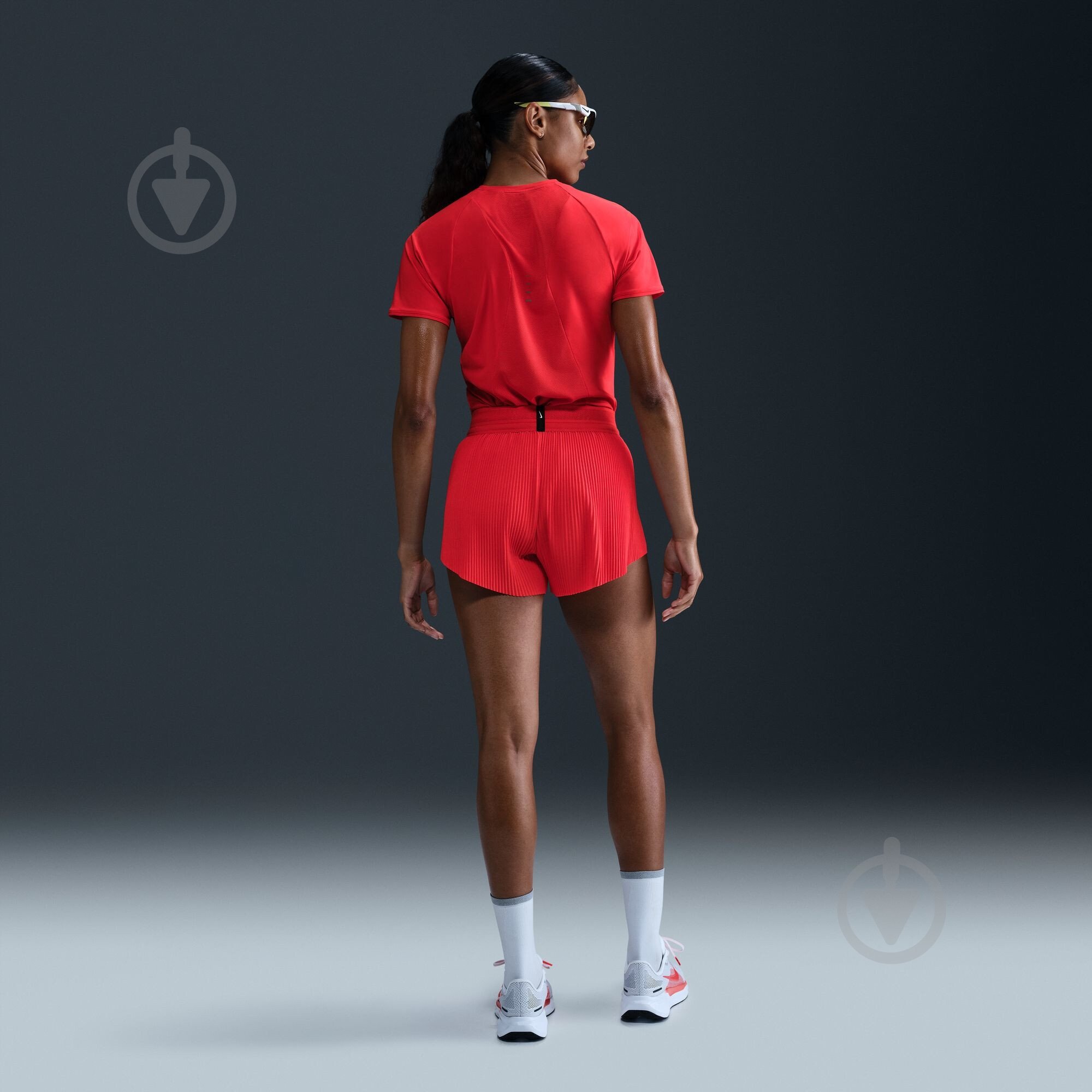 Шорти Nike W NK ARSWFT DFADV MR 3IN SHORT FN2328-696 р. M червоний - фото 7 Шорти Nike W NK ARSWFT DFADV MR 3IN SHORT FN2328-696 р. M червоний - фото 7