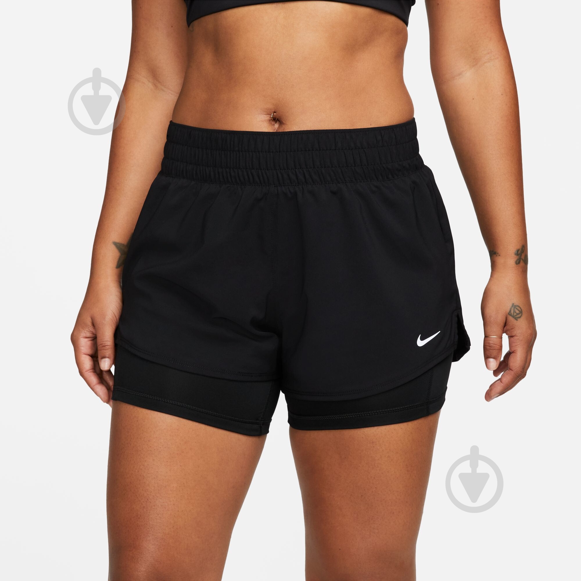 Шорты Nike W NK ONE DF MR 3IN 2N1 SHORT DX6012-010 р. M черный - фото 3 Шорты Nike W NK ONE DF MR 3IN 2N1 SHORT DX6012-010 р. M черный - фото 3