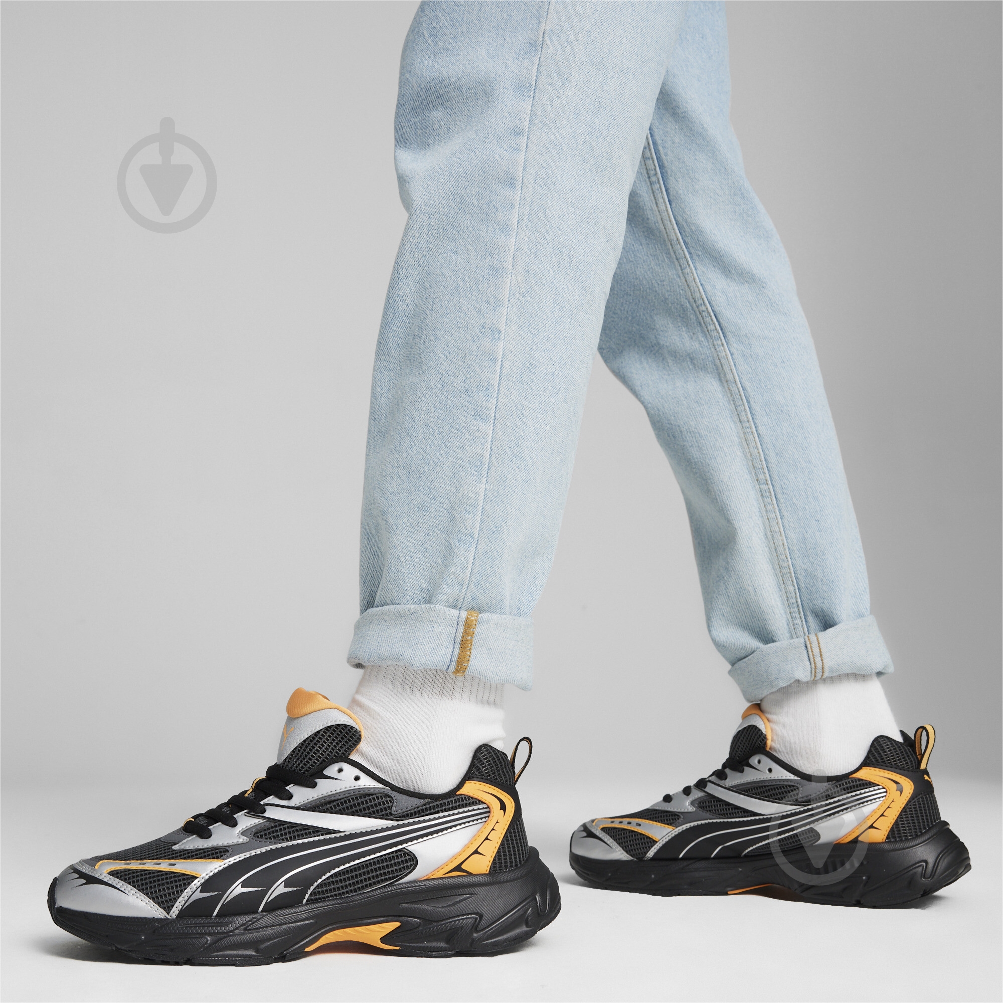 Кросівки чоловічі Puma MORPHIC ATHLETIC 39591901 р.40,5 чорні - фото 3