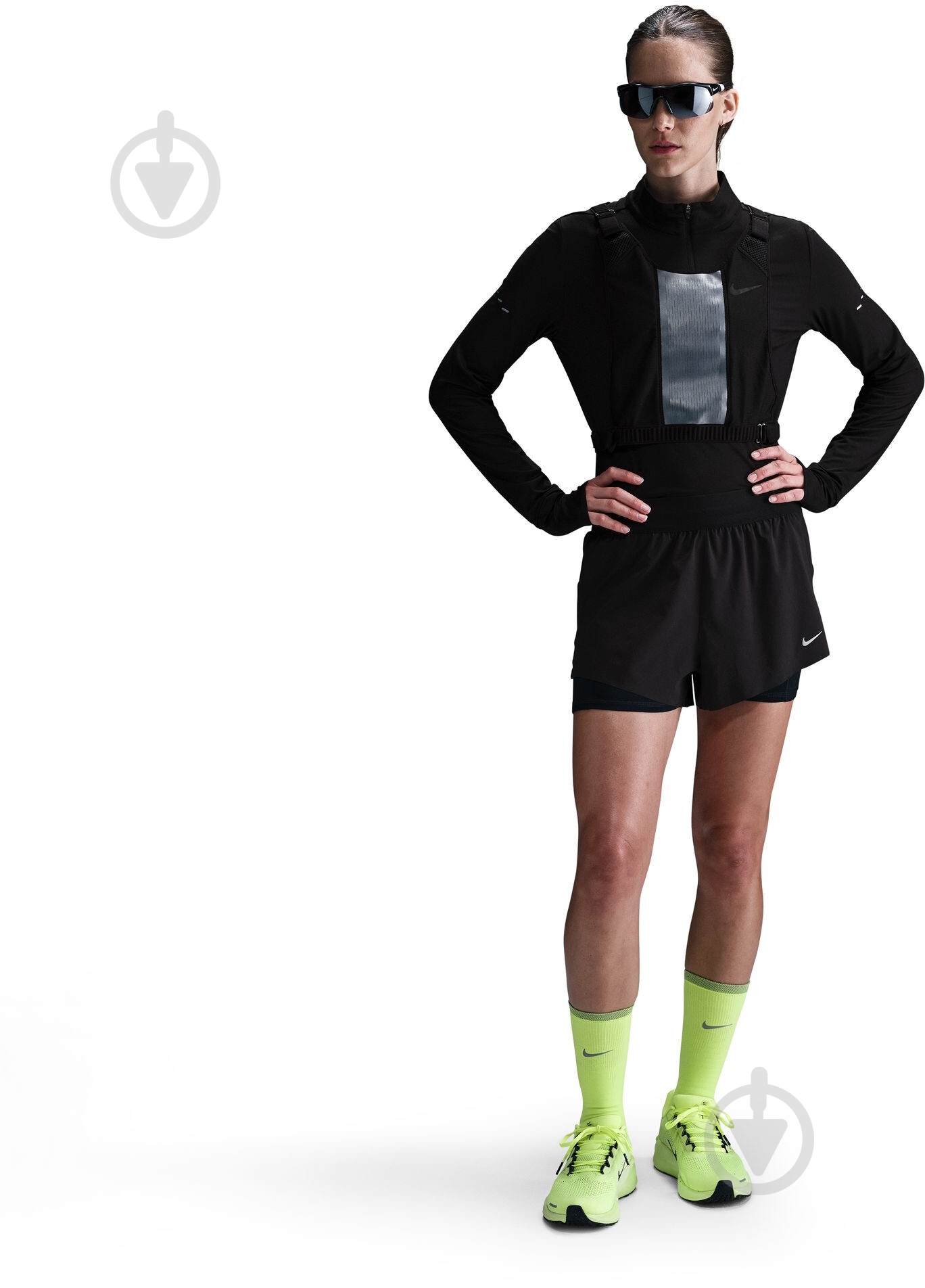 Шорти Nike W NK SWIFT DF MR 2N1 SHRT HJ5376-010 р. M чорний - фото 2 Шорти Nike W NK SWIFT DF MR 2N1 SHRT HJ5376-010 р. M чорний - фото 2