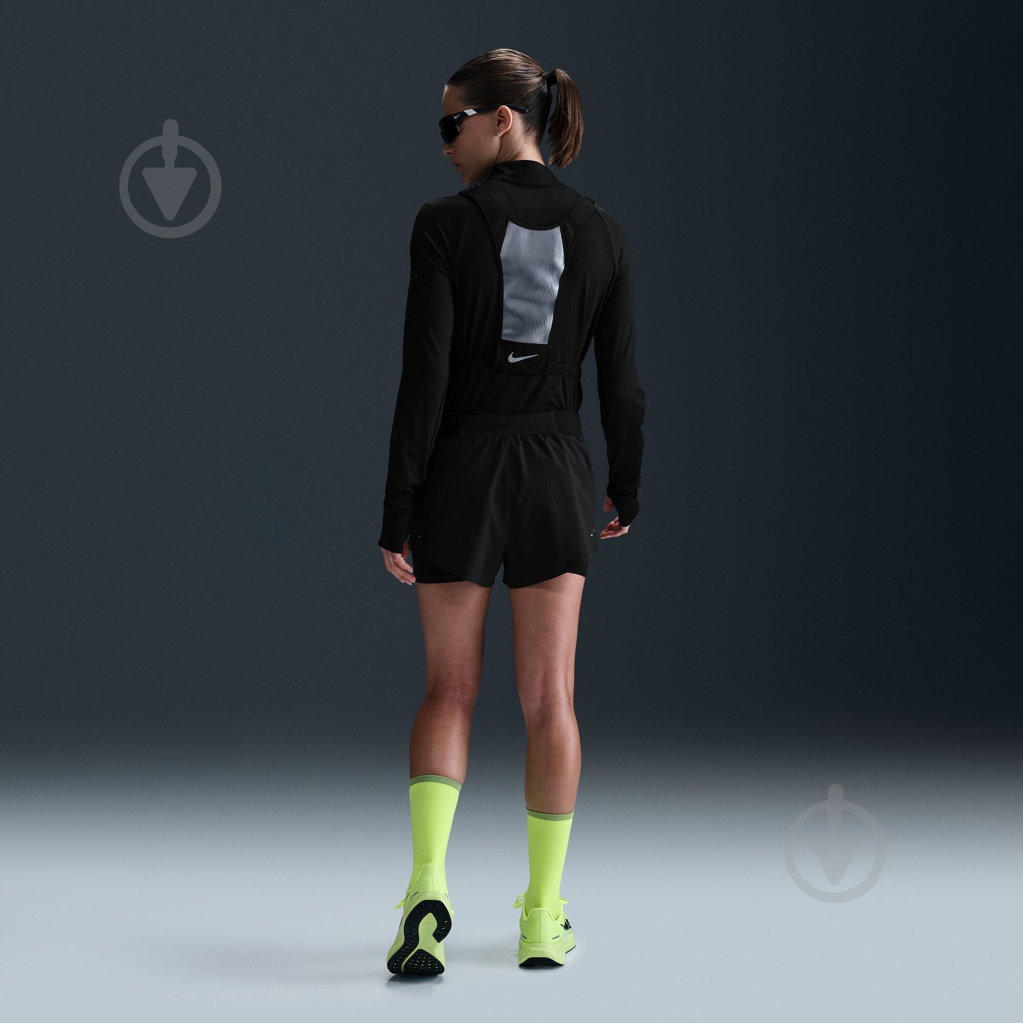 Шорти Nike W NK SWIFT DF MR 2N1 SHRT HJ5376-010 р. M чорний - фото 8 Шорти Nike W NK SWIFT DF MR 2N1 SHRT HJ5376-010 р. M чорний - фото 8