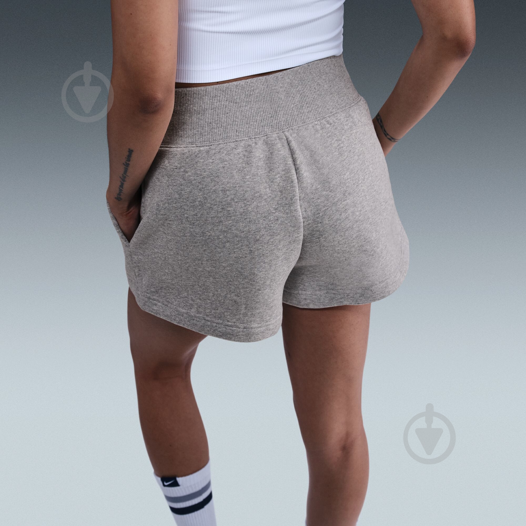 Шорты Nike W NSW PHNX FLC HR SHORT FD1409-063 р. XL серый - фото 12 Шорты Nike W NSW PHNX FLC HR SHORT FD1409-063 р. XL серый - фото 12