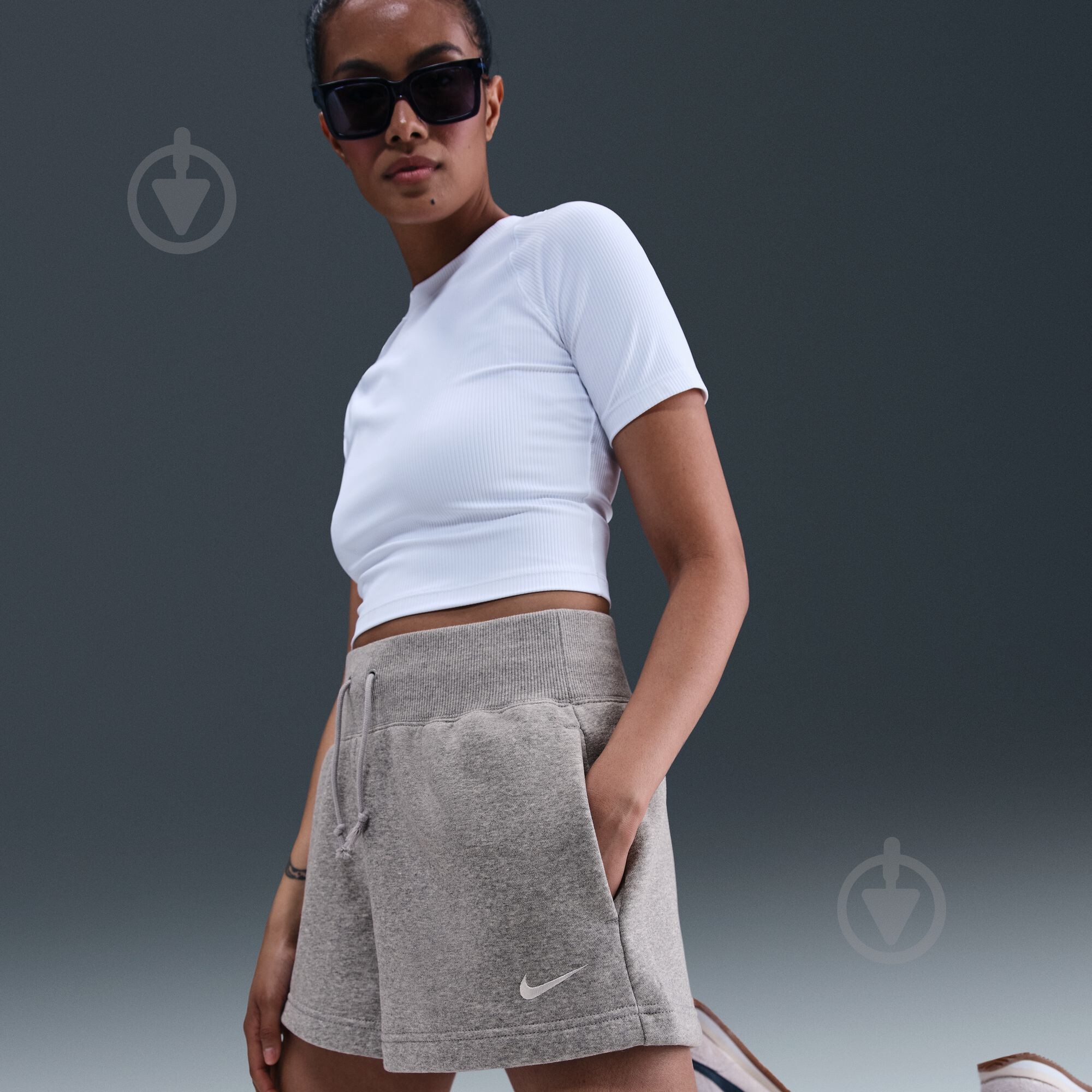 Шорты Nike W NSW PHNX FLC HR SHORT FD1409-063 р. XL серый - фото 13 Шорты Nike W NSW PHNX FLC HR SHORT FD1409-063 р. XL серый - фото 13