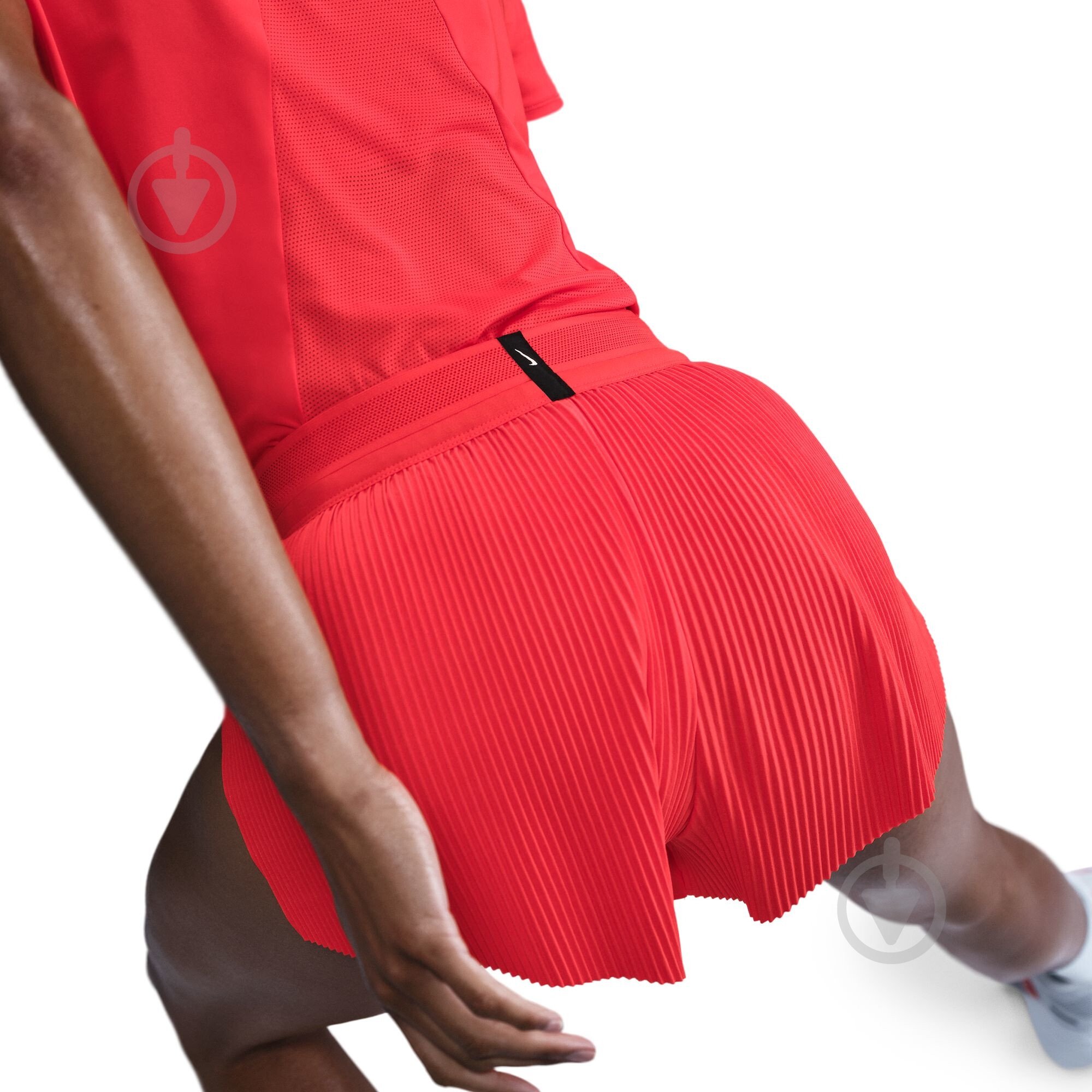 Шорты Nike W NK ARSWFT DFADV MR 3IN SHORT FN2328-696 р. XS красный - фото 5 Шорты Nike W NK ARSWFT DFADV MR 3IN SHORT FN2328-696 р. XS красный - фото 5