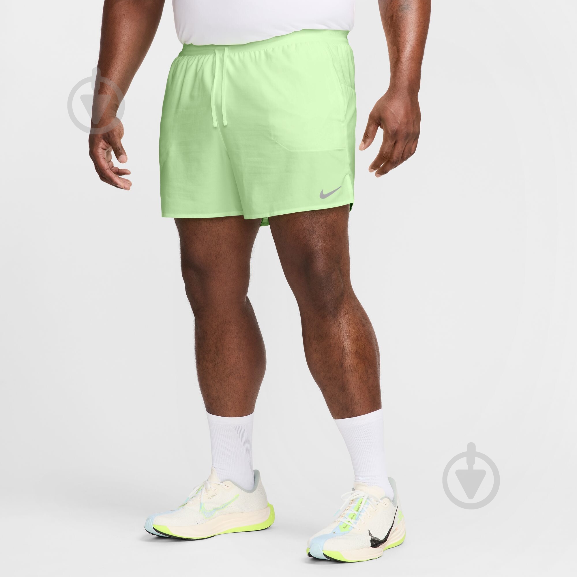 ᐉ Шорты Nike M NK DF STRIDE 5IN BF SHRT DM4755-701 р. 2XL зеленый