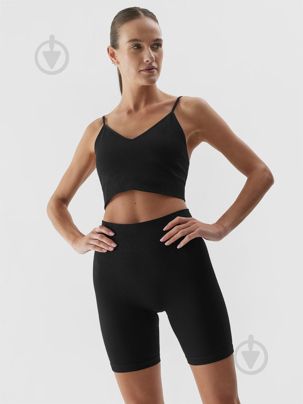 Бра 4F SPORT BRA F111 4FRAW23USBAF111-20S р.XS-S черный - фото 1 Бра 4F SPORT BRA F111 4FRAW23USBAF111-20S р.XS-S черный - фото 1
