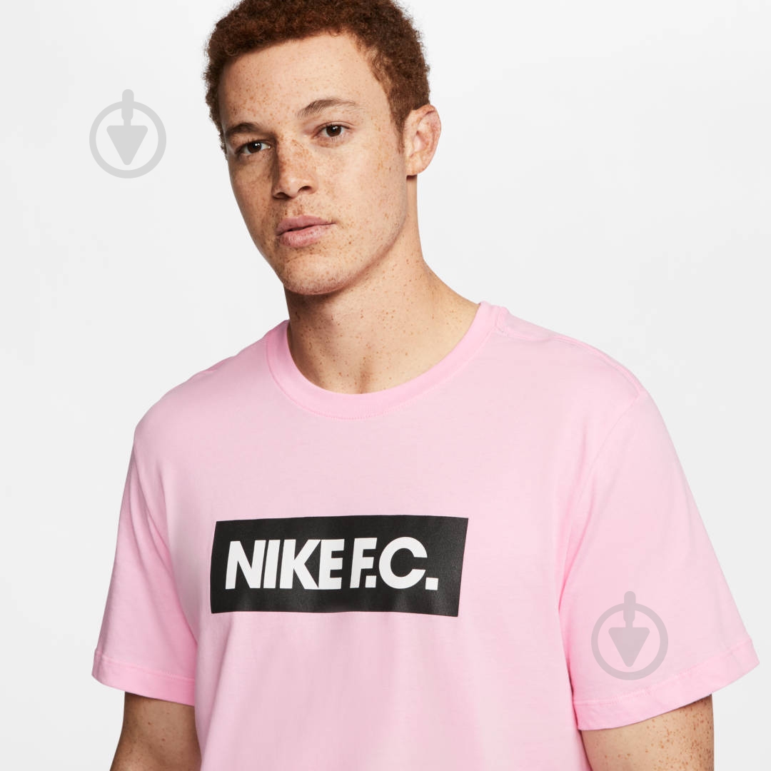 Футболка Nike M NK FC TEE ESSENTIALS CT8429-654 р.S розовый - фото 6