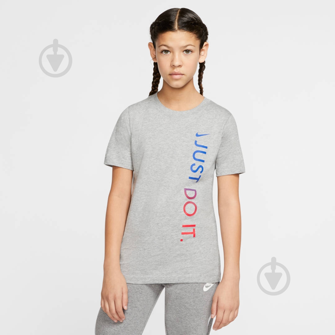 Футболка Nike U NSW TEE JDI VERTICAL CU4571-063 р.S серый - фото 4 Футболка Nike U NSW TEE JDI VERTICAL CU4571-063 р.S серый - фото 4
