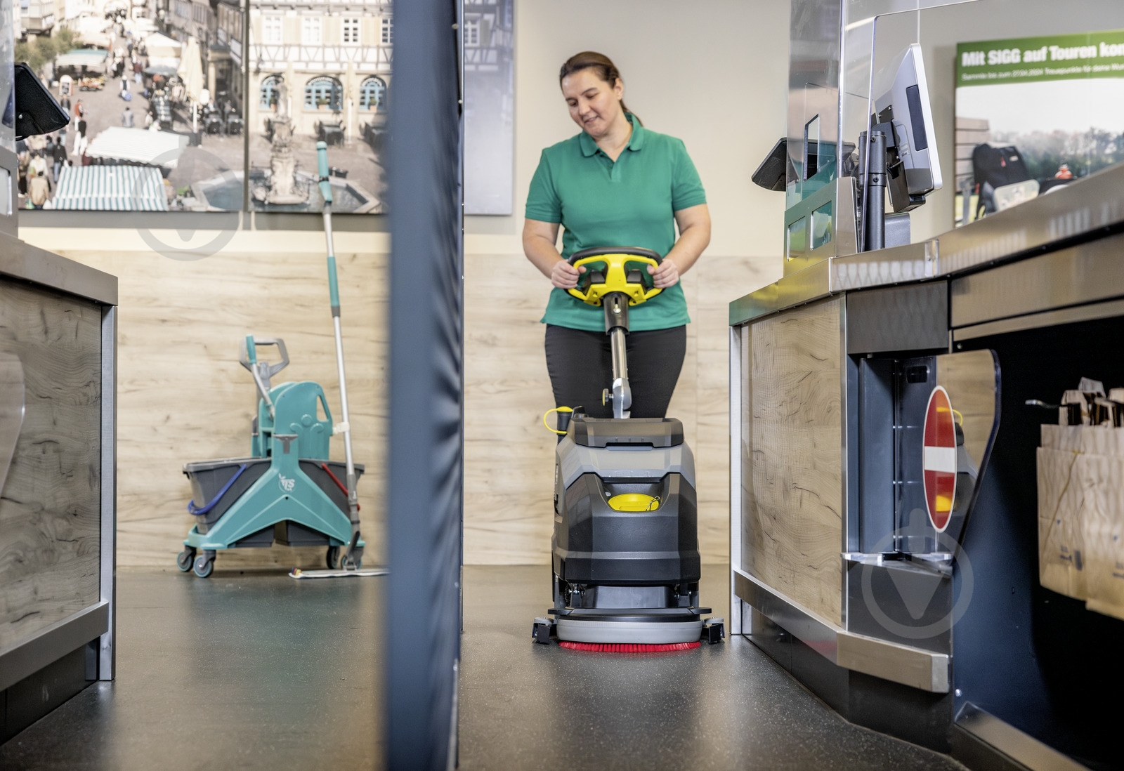 Машина для миття підлоги Karcher BD 35/15 C Classic Bp Pack - фото 3
