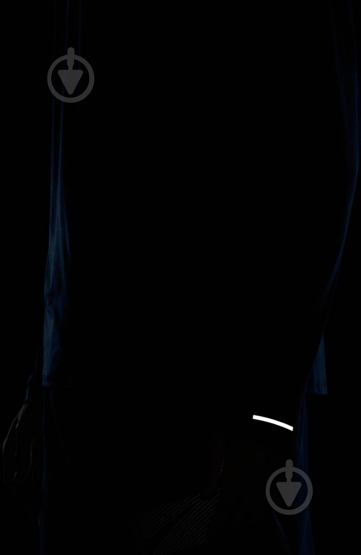 Джемпер Nike M NK DF ELMNT TOP HZ FLASH HBR FB8556-476 р.2XL синій - фото 11 Джемпер Nike M NK DF ELMNT TOP HZ FLASH HBR FB8556-476 р.2XL синій - фото 11