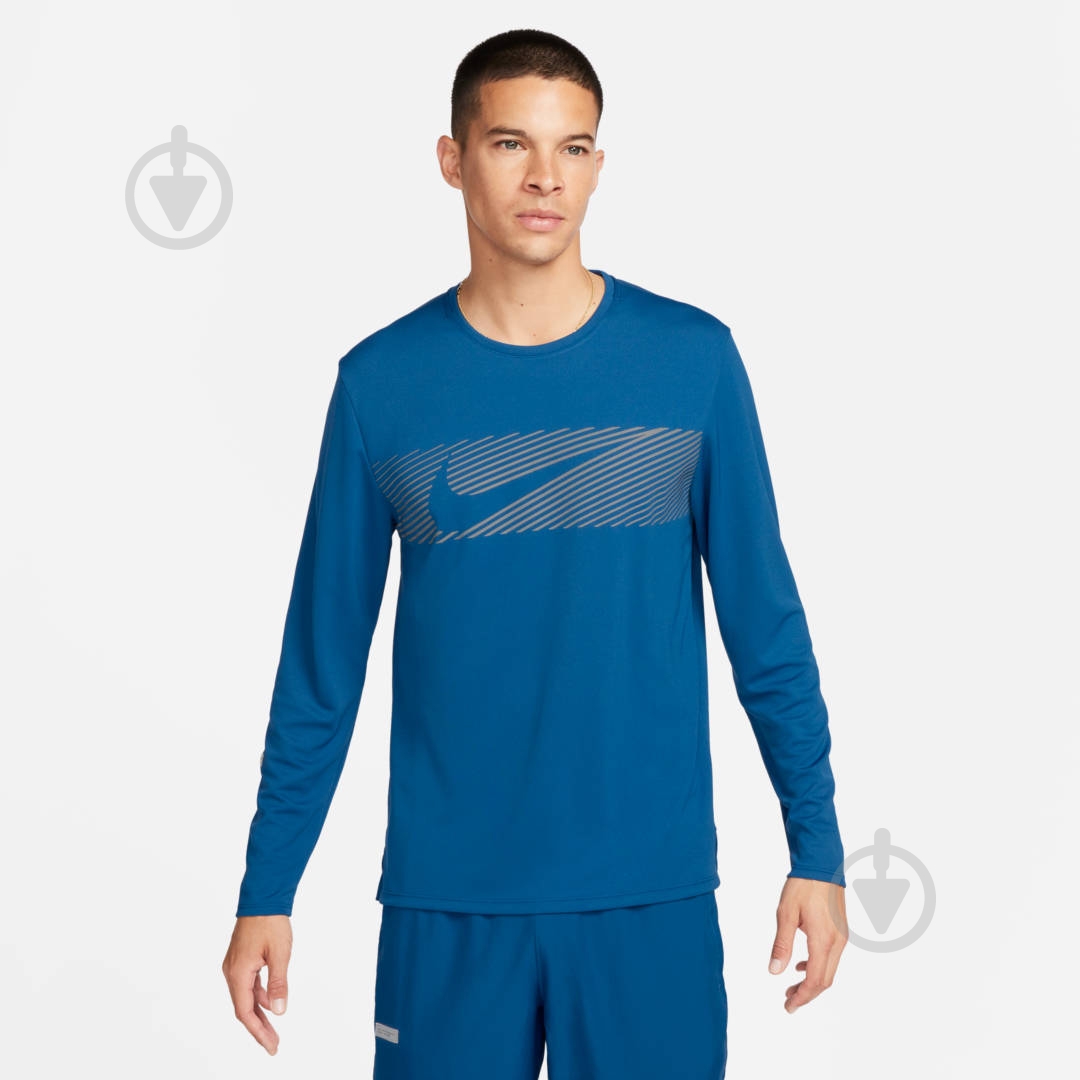 Футболка Nike M NK DF UV MILER TOP LS FLASH FB8552-476 р.M синий - фото 1 Футболка Nike M NK DF UV MILER TOP LS FLASH FB8552-476 р.M синий - фото 1