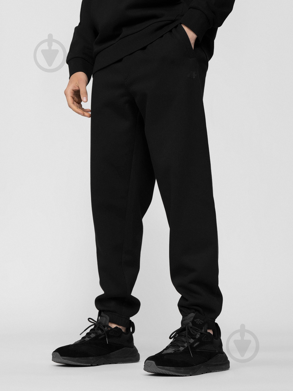 Брюки 4F 4FSS22TTROM082-20S р. M черный - фото 2 Брюки 4F 4FSS22TTROM082-20S р. M черный - фото 2