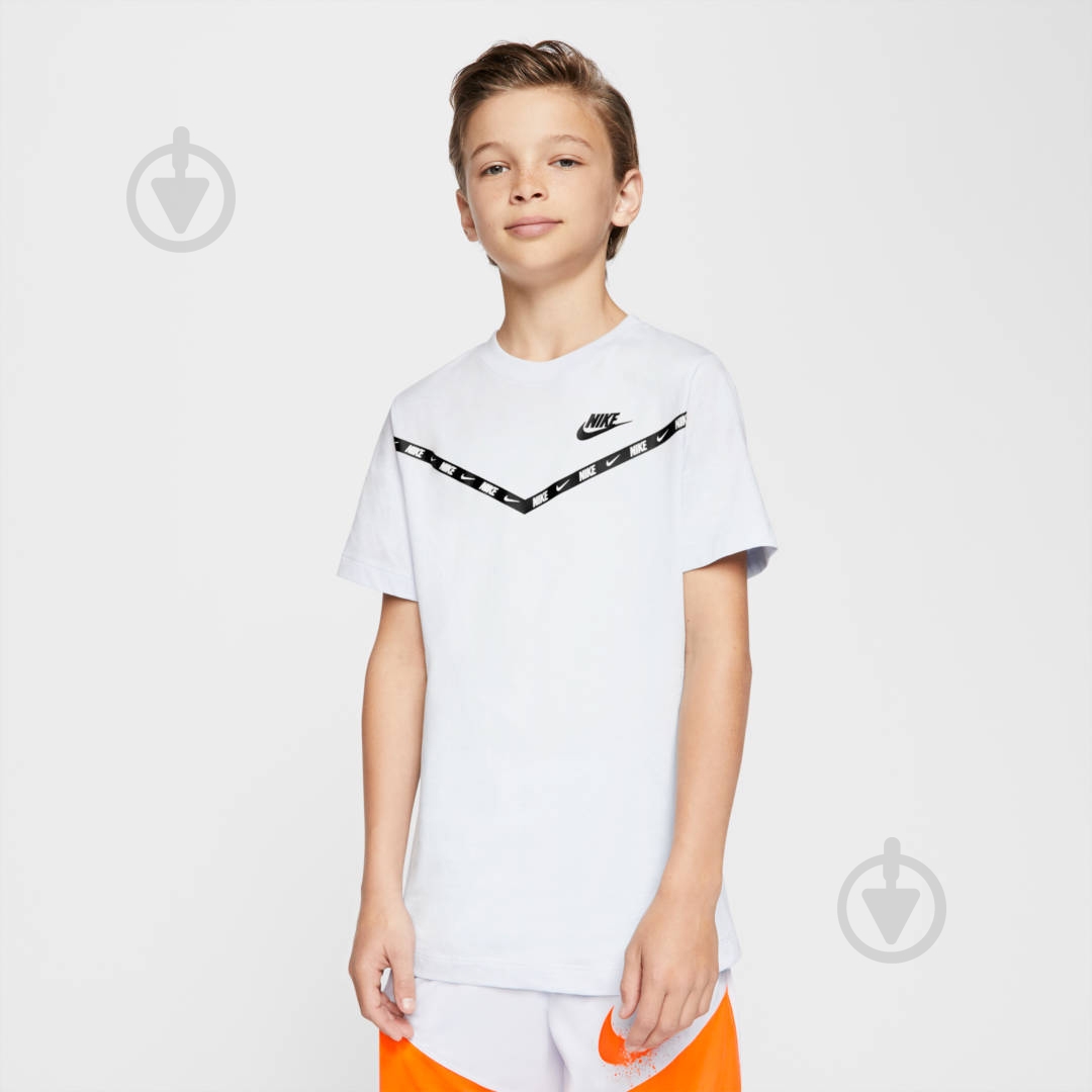 Футболка Nike B NSW TEE WR CHEVRON CV2167-100 р.S белый - фото 4