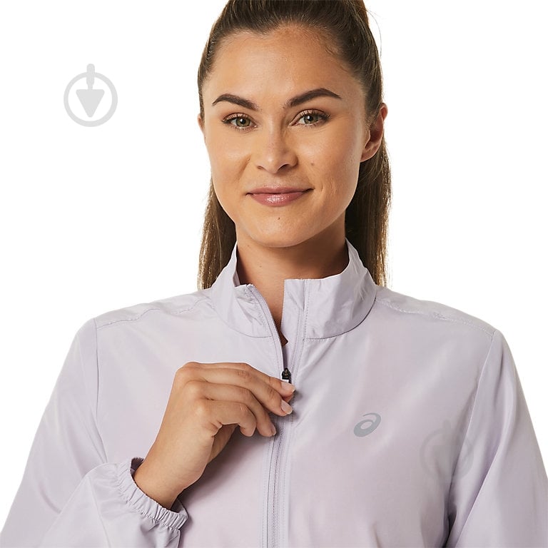 Ветровка Asics CORE JACKET 2012C341-501 р.M серая - фото 5 Ветровка Asics CORE JACKET 2012C341-501 р.M серая - фото 5