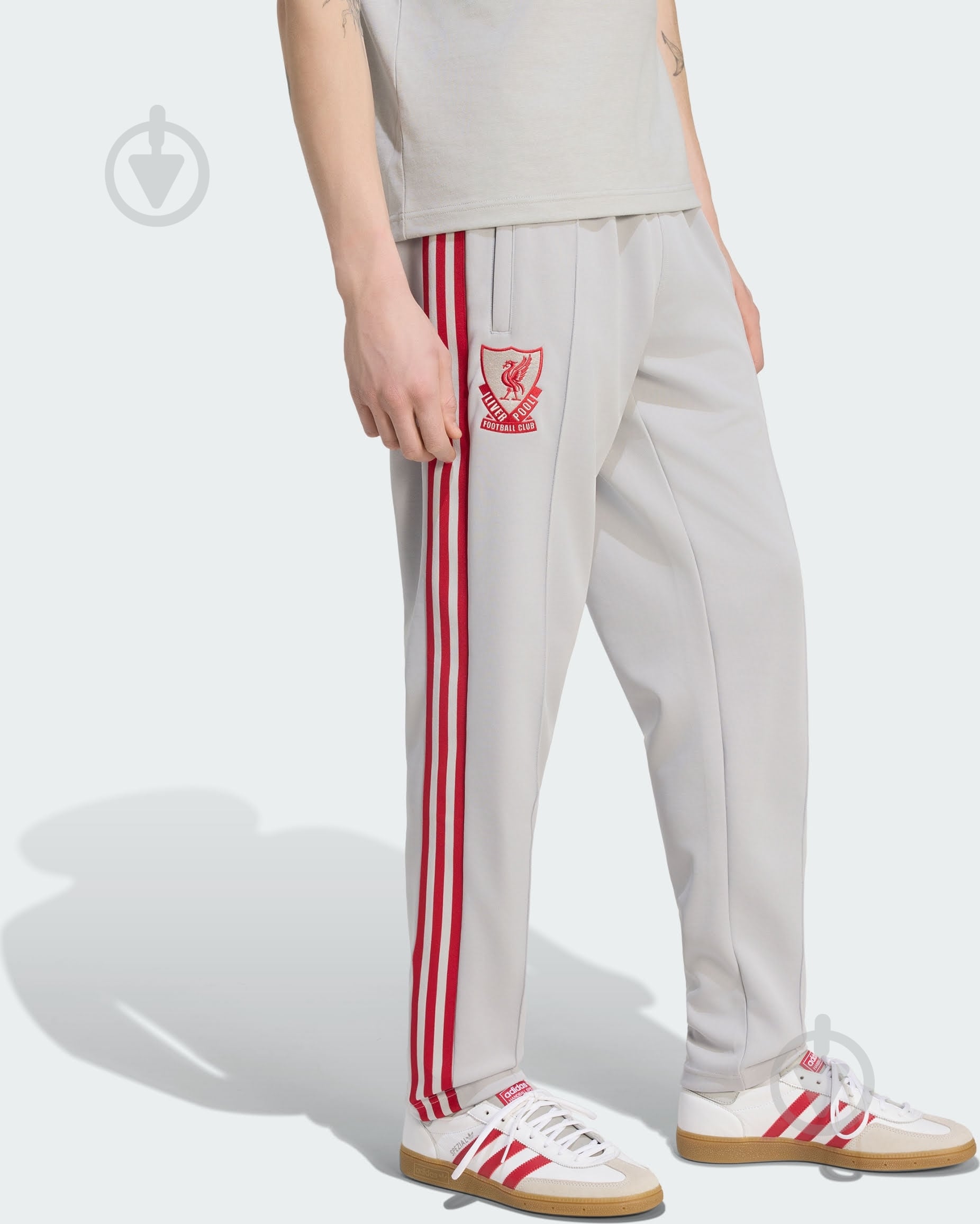 Брюки Adidas LFC OG2 TP KG2902 р. M серый - фото 1 Брюки Adidas LFC OG2 TP KG2902 р. M серый - фото 1