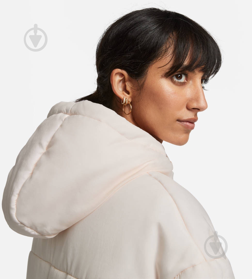 Куртка женская зимняя Nike W NSW ESSTL THRMR CLSC PUFFER FB7672-838 р.M бежевая - фото 7