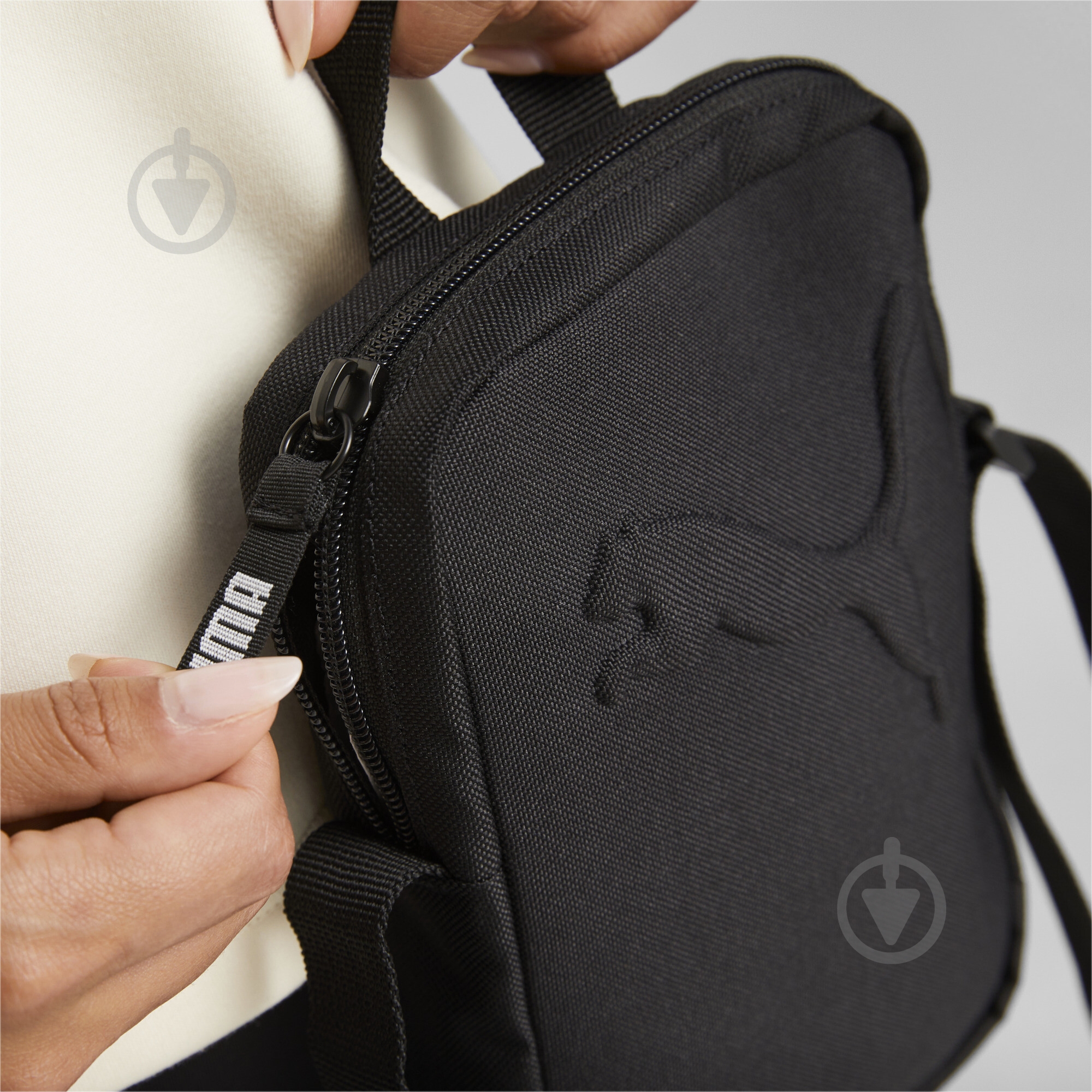 Сумка Puma BUZZ PORTABLE 07913701 5 л черный - фото 4