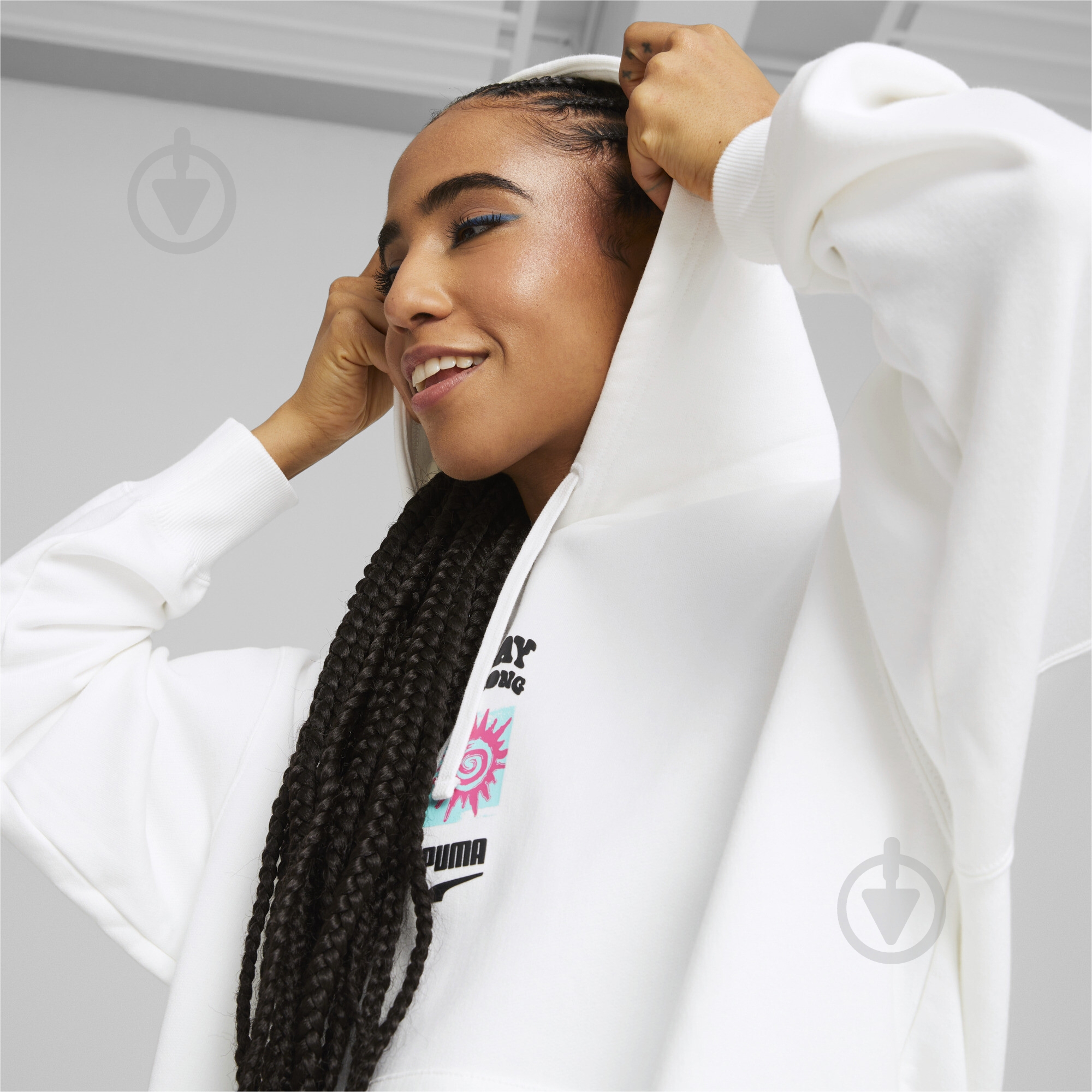 Джемпер Puma DOWNTOWN OVERSIZED GRAPHIC HOODIE TR 53836302 р.L білий - фото 4 Джемпер Puma DOWNTOWN OVERSIZED GRAPHIC HOODIE TR 53836302 р.L білий - фото 4