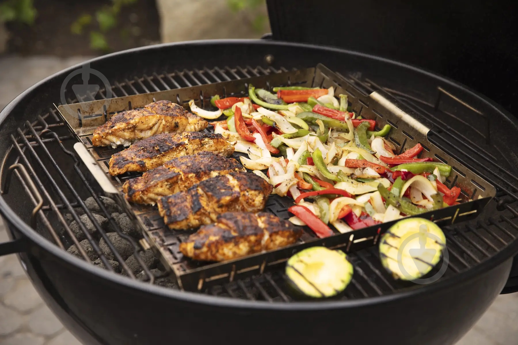 Гриль угольный Weber Master-Touch GBS E-6755 67 см, черный - фото 15