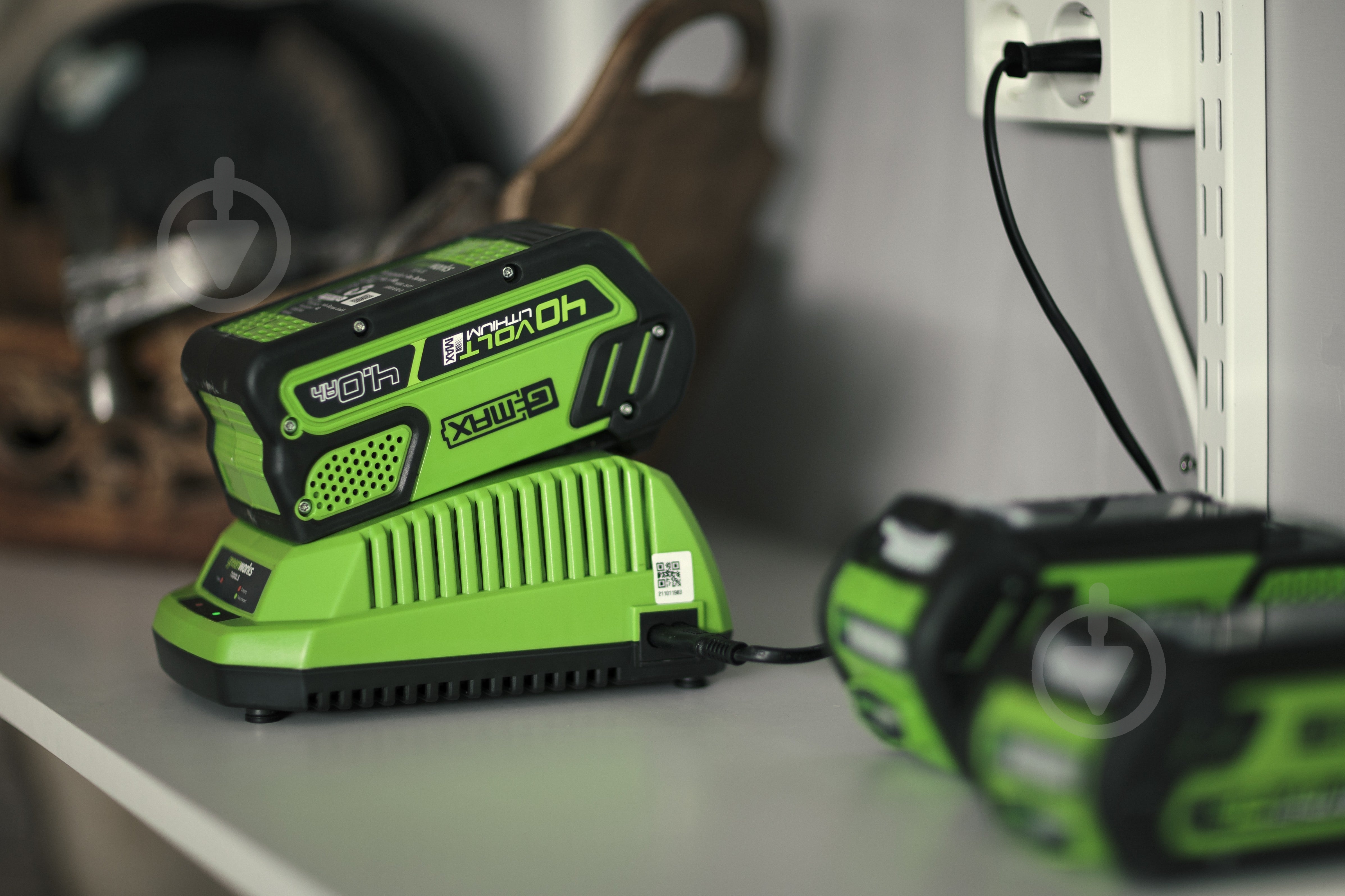 Зарядное устройство GreenWorks универсальное G40C/G40UC (2904607/2910907) - фото 6 Зарядное устройство GreenWorks универсальное G40C/G40UC (2904607/2910907) - фото 6