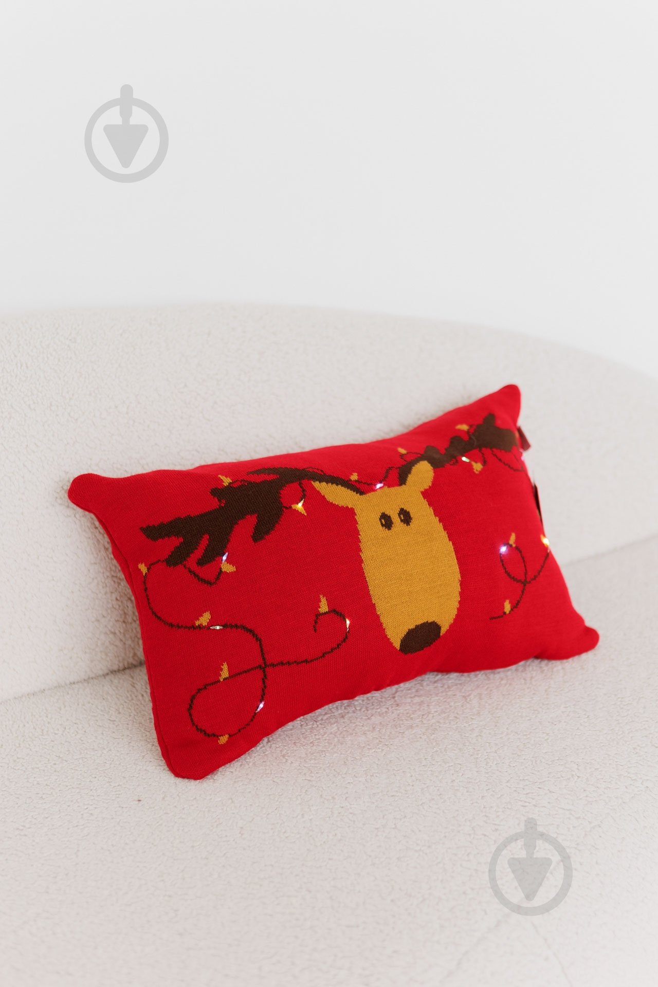 Подушка декоративна в'язана Олень з ліхтариками 30x45 см червоний Прованс - фото 2