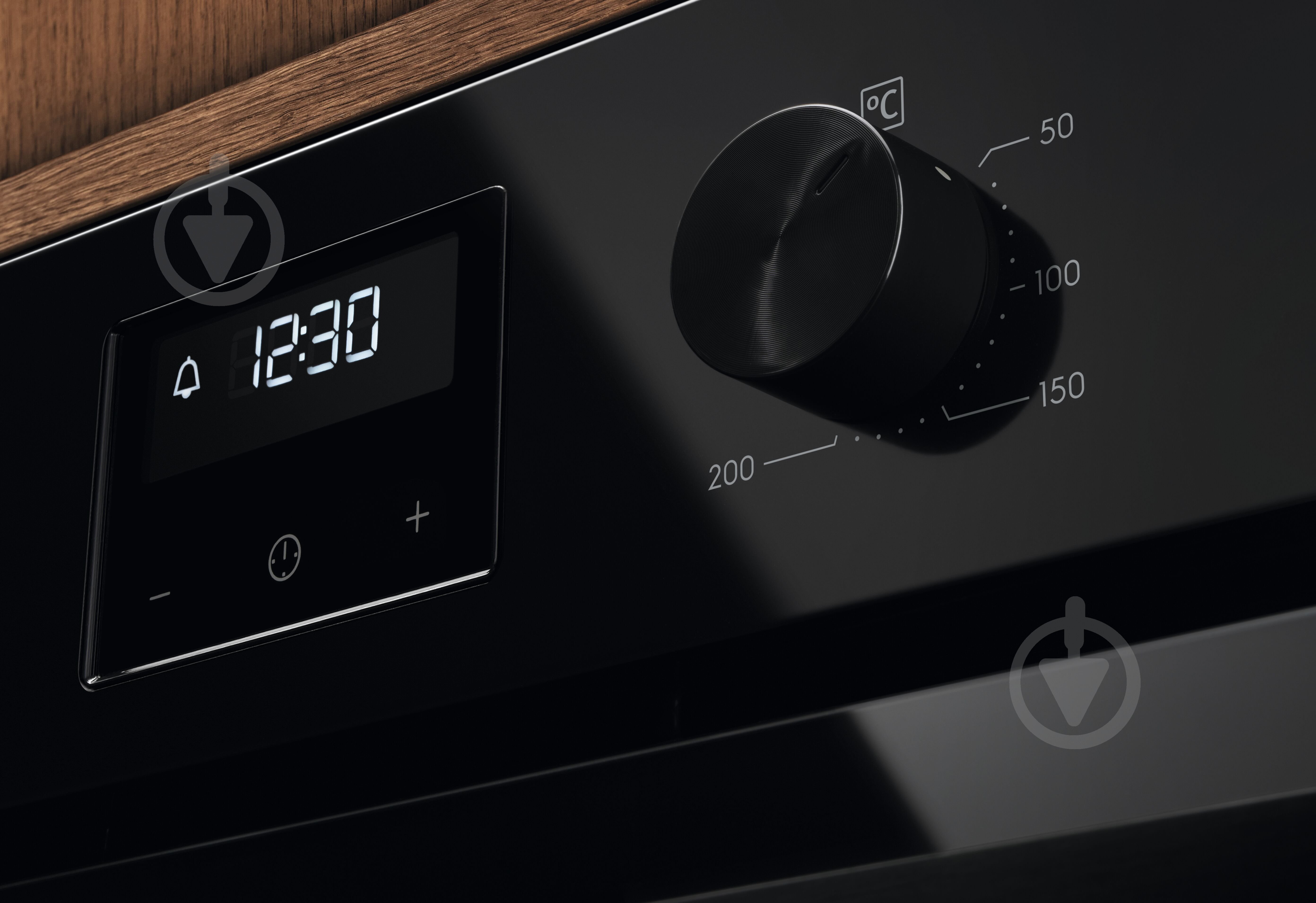 Духова шафа Electrolux LOFGF00BK - фото 3