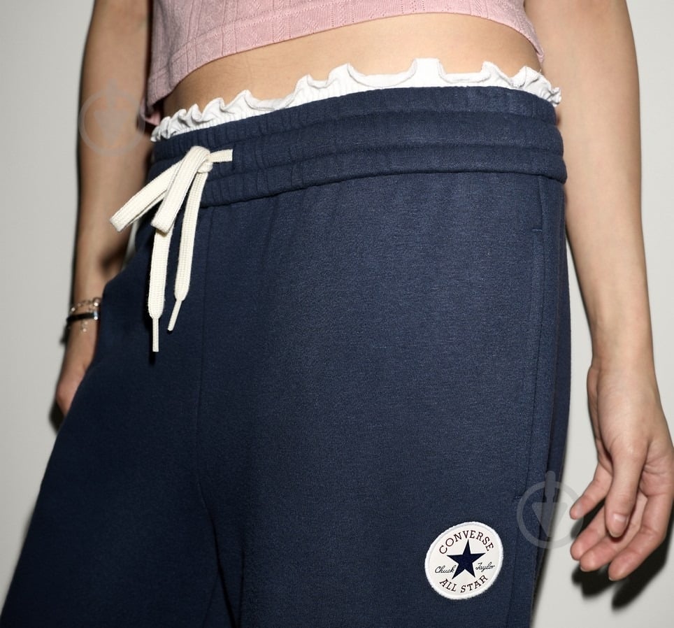 Штани Converse Rolled Pant CVW6B543-NVY р. L синій - фото 2 Штани Converse Rolled Pant CVW6B543-NVY р. L синій - фото 2