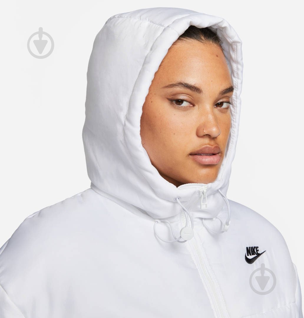 Куртка женская зимняя Nike W NSW TF THRMR CLSC PARKA FB7675-100 р.L белая - фото 3 Куртка женская зимняя Nike W NSW TF THRMR CLSC PARKA FB7675-100 р.L белая - фото 3
