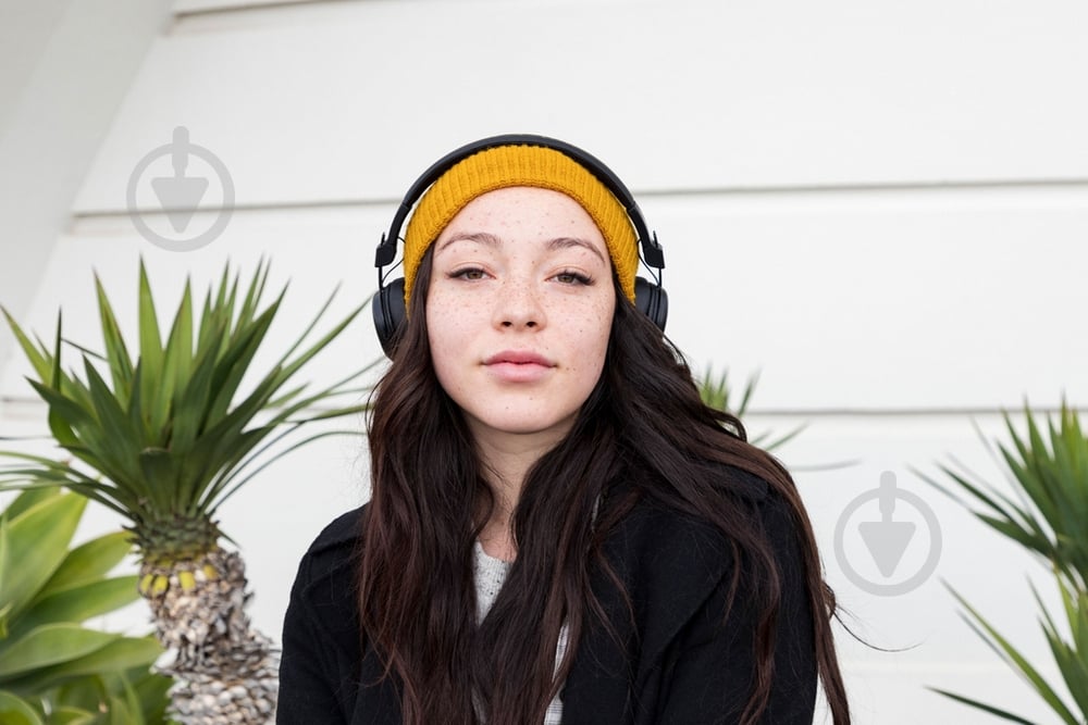 Навушники JLab Studio Wireless On Ear black (IEUHBASTUDIORBLK4) - фото 5