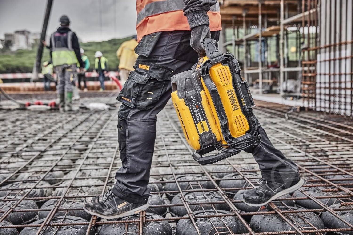 Батарея аккумуляторная DeWalt 56,0V 10Ah POWERSHIFT DCBPS0554 - фото 6