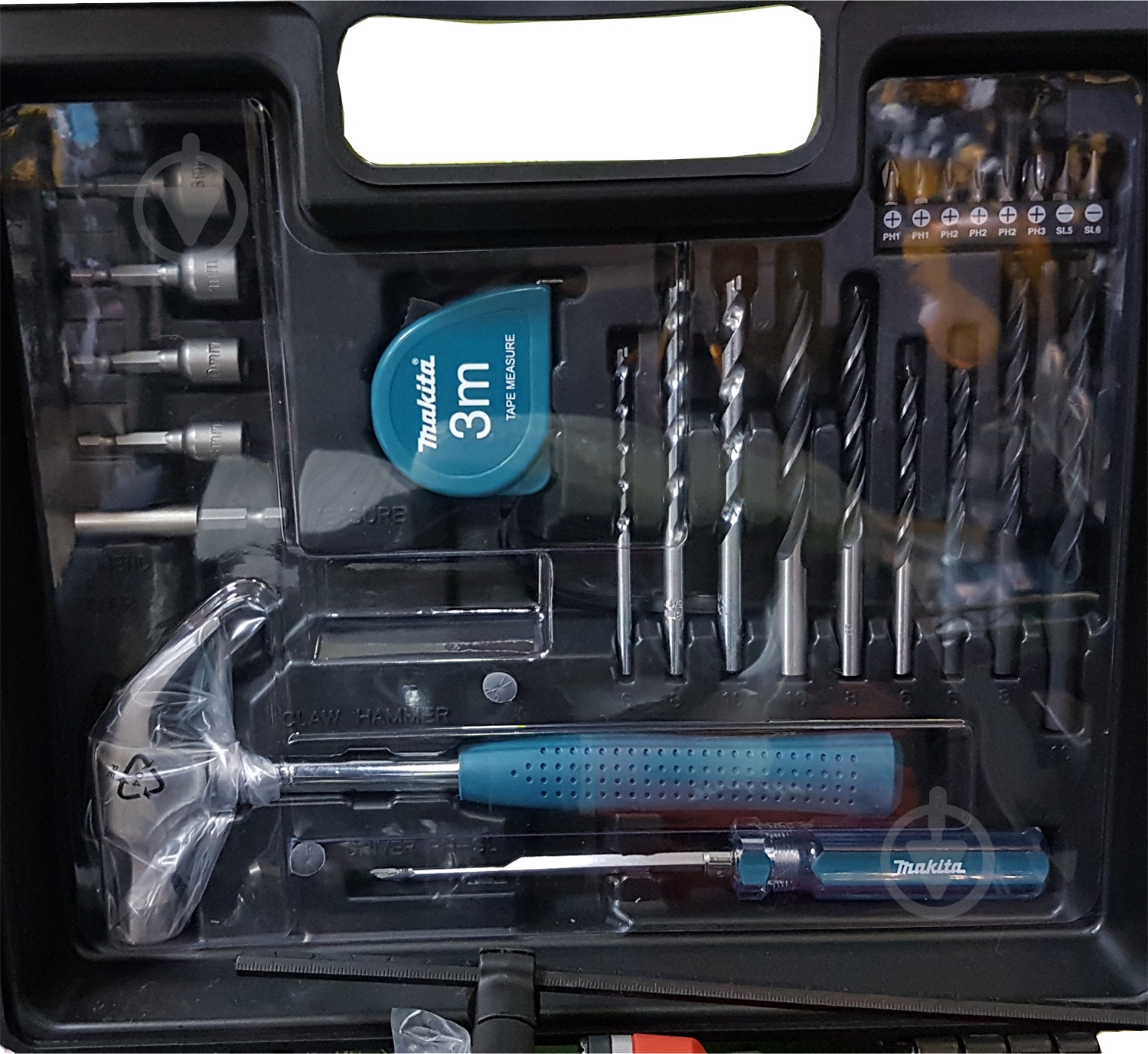 Дрель ударная Makita с аксессуарами M8100KX2 - фото 3