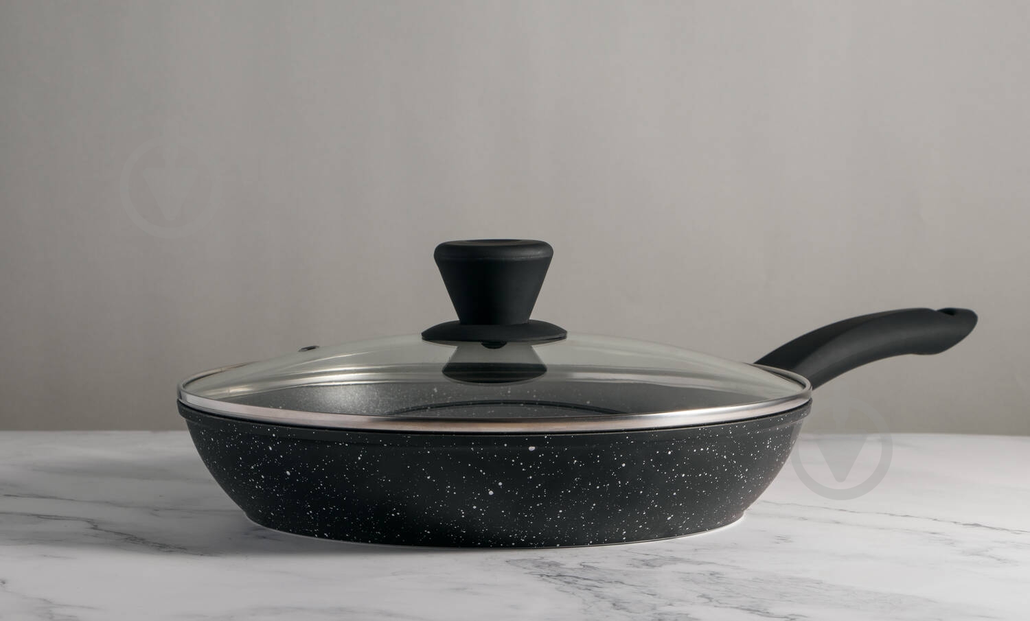 Сковорода з кришкою Gusto GT-2307-24 Galaxy 24x4.5 cм - фото 4