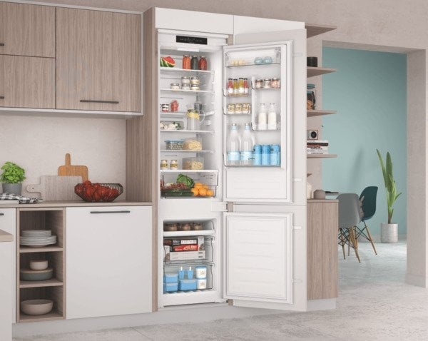 Холодильник Indesit INC20T321EU - фото 2