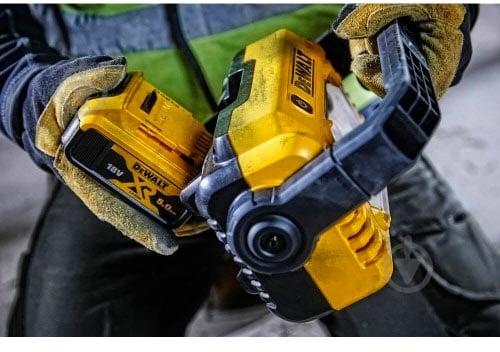 Світлодіодний ліхтарик DeWalt DCL077 - фото 7