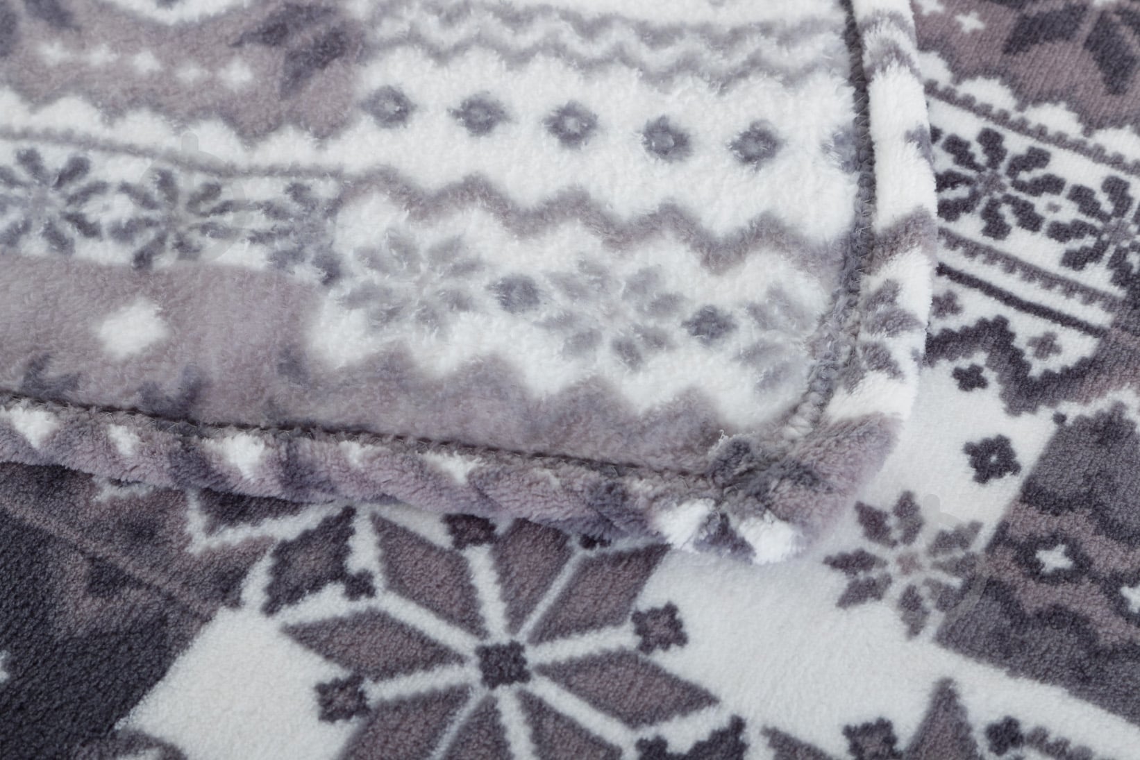 Плед Basic NY Snow-Flakes 150x190 см серый La Nuit - фото 3 Плед Basic NY Snow-Flakes 150x190 см серый La Nuit - фото 3