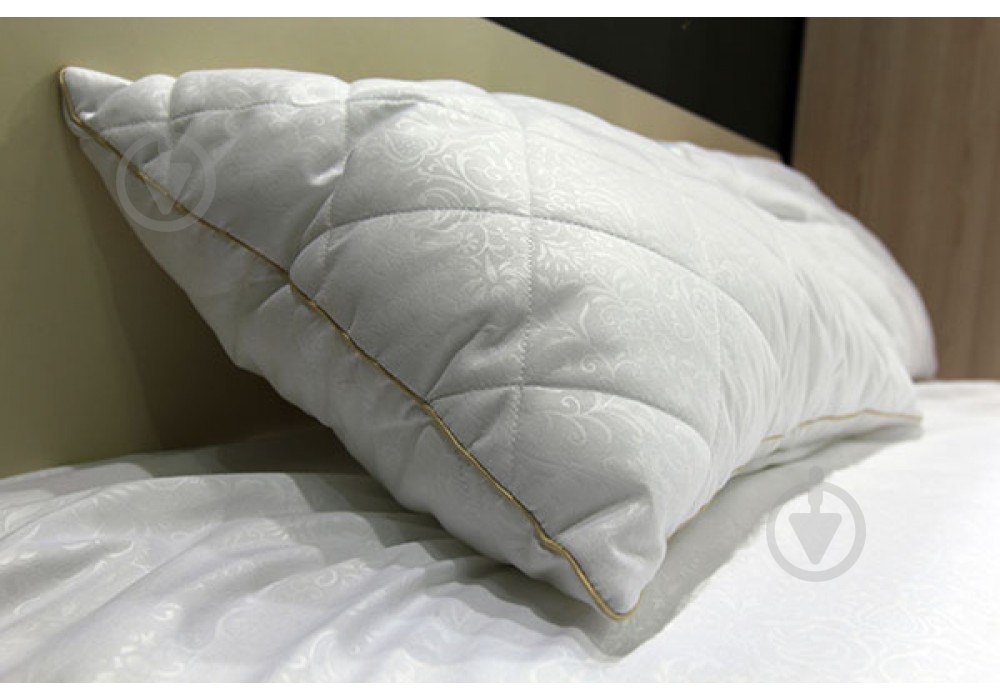 Подушка Soft plus стебнована з кантом 50x70 см MatroLuxe - фото 2
