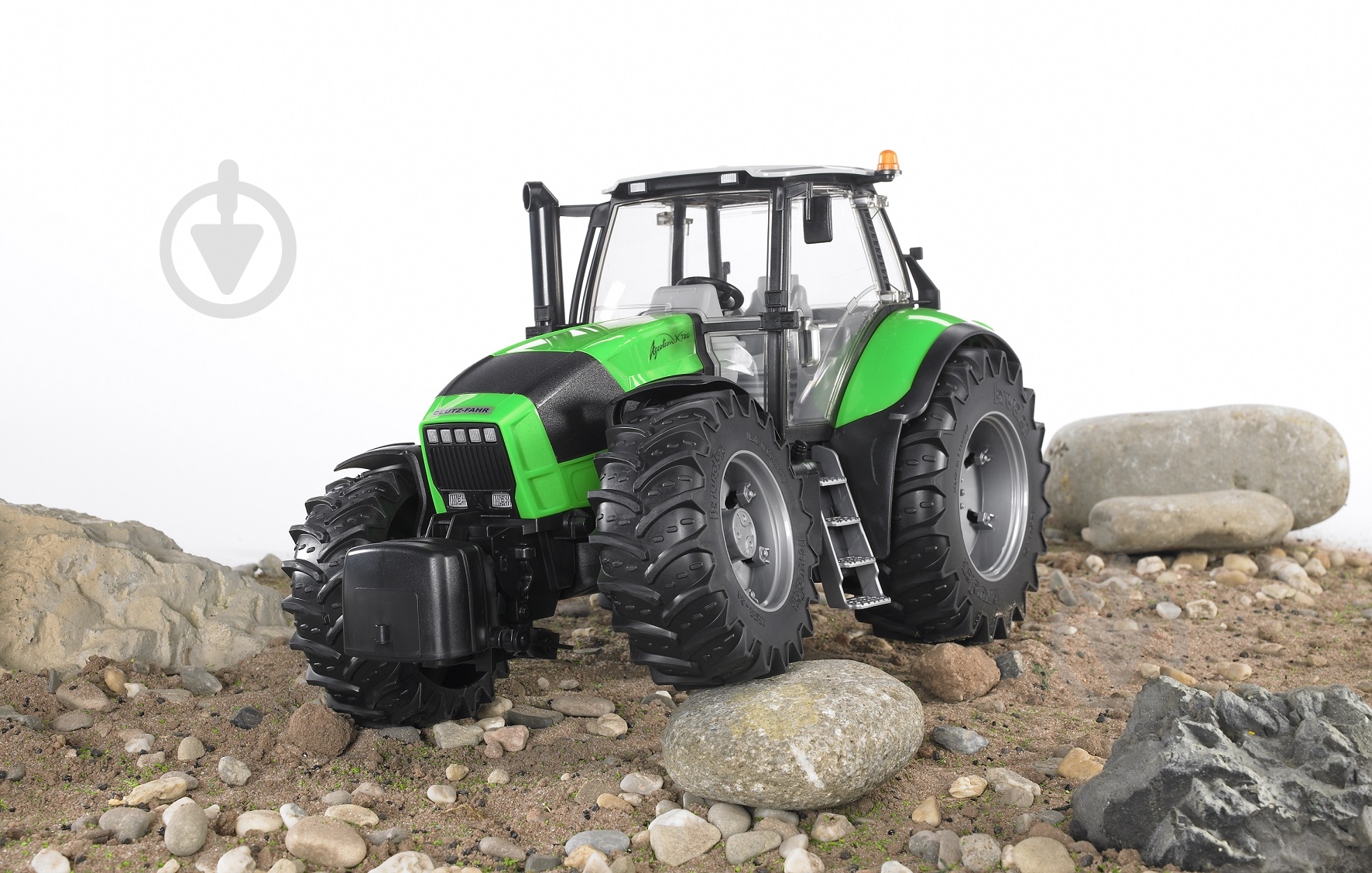Трактор Bruder Deutz Argotron X720 1:16 03080 - фото 4 Трактор Bruder Deutz Argotron X720 1:16 03080 - фото 4