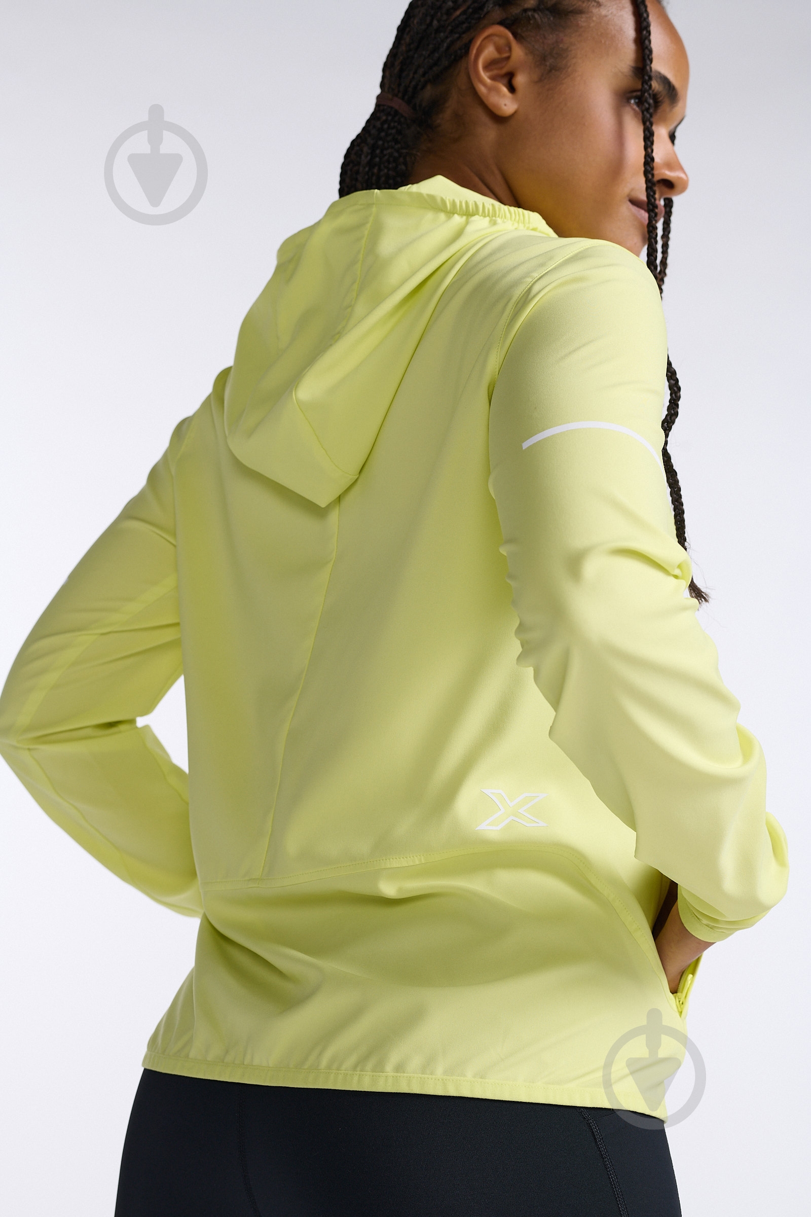 Куртка женская 2XU Aero Jacket WR7205a_LLT/WRF р.L желтая - фото 12 Куртка женская 2XU Aero Jacket WR7205a_LLT/WRF р.L желтая - фото 12