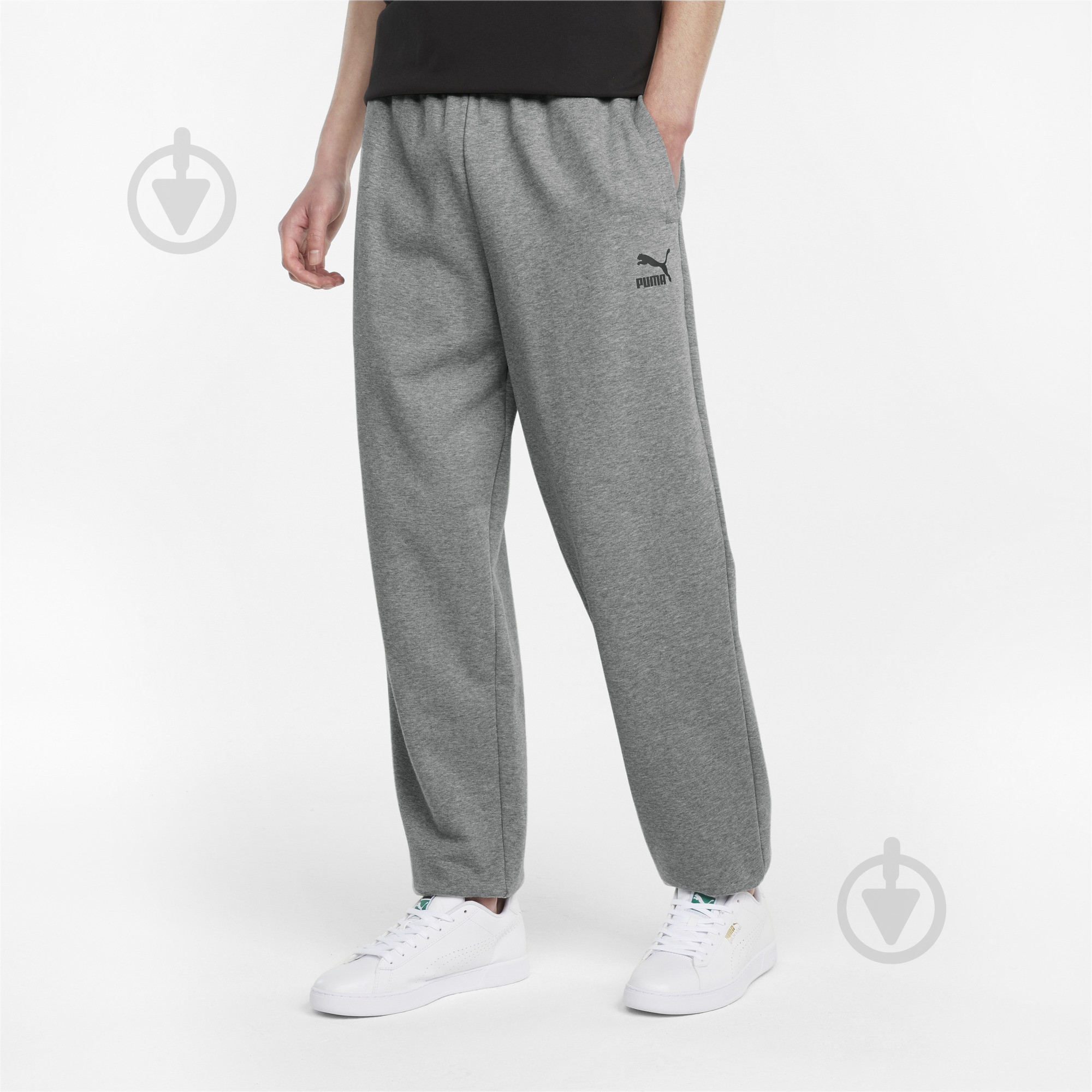Брюки Puma Classics Oversized Sweatpant 53213903 р. M серый - фото 1
