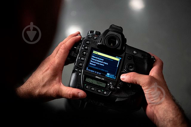 Фотокамера Nikon D6 Body (VBA570AE) black - фото 14 Фотокамера Nikon D6 Body (VBA570AE) black - фото 14