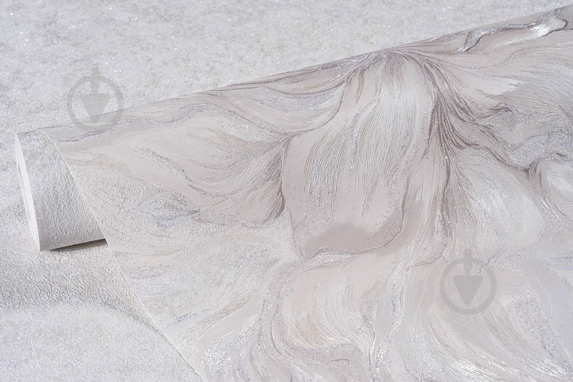 Шпалери вінілові гарячого тиснення Слов'янські шпалери Le Grand platinum Лісса 1618-01 1,06x10,05 м - фото 2 Шпалери вінілові гарячого тиснення Слов'янські шпалери Le Grand platinum Лісса 1618-01 1,06x10,05 м - фото 2