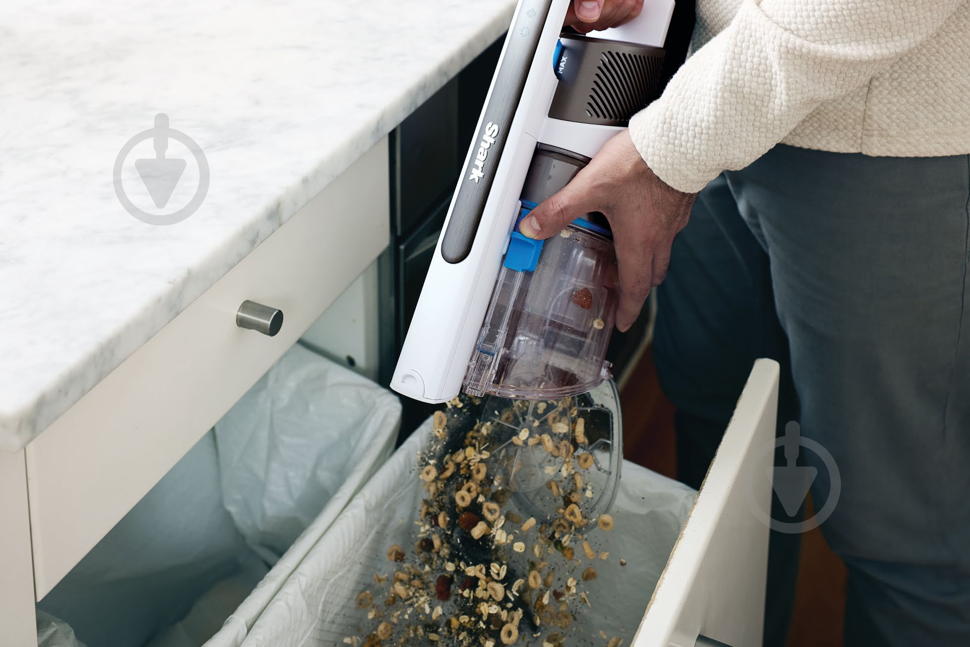 Пылесос аккумуляторный Shark PowerPro IZ380EUT grey - фото 15 Пылесос аккумуляторный Shark PowerPro IZ380EUT grey - фото 15