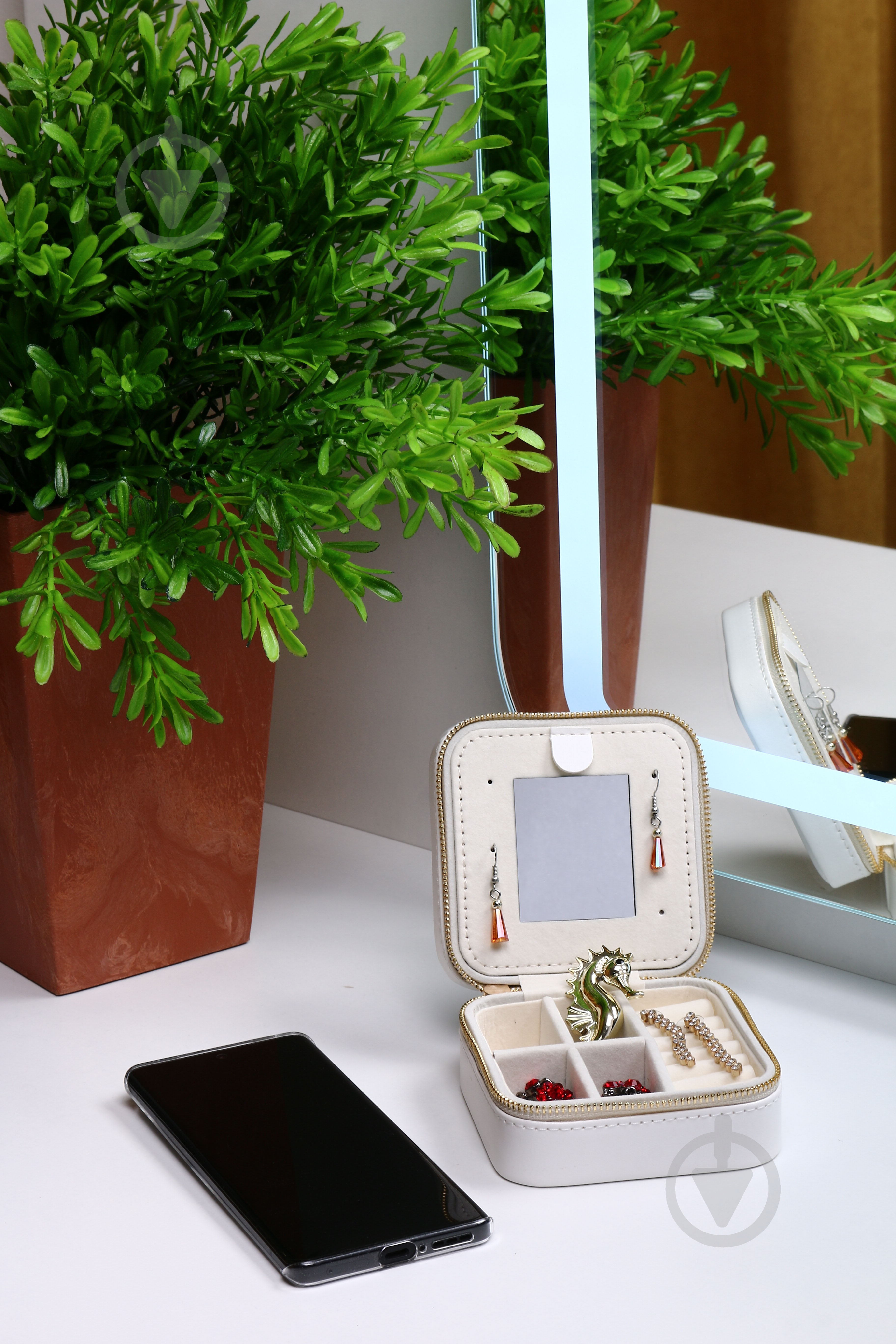 Шкатулка для украшений Petite 10х10х5 белая - фото 4 Шкатулка для украшений Petite 10х10х5 белая - фото 4