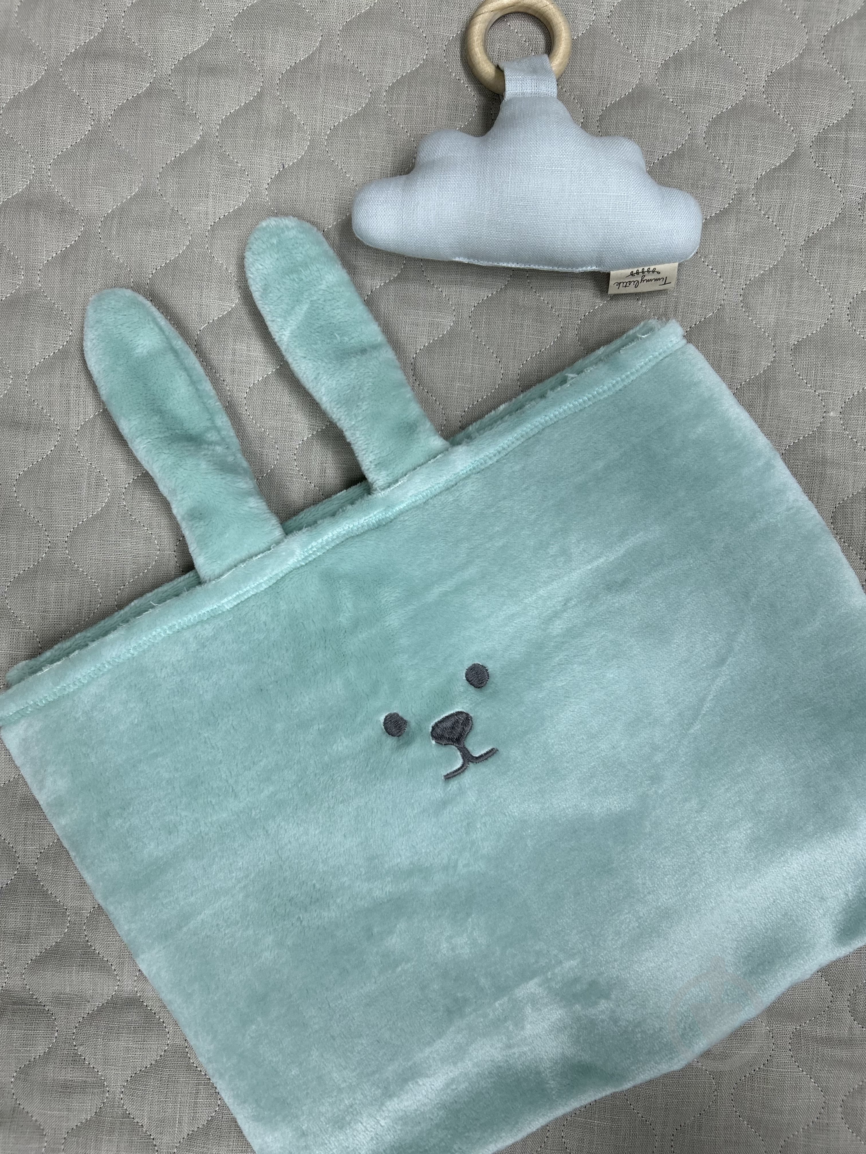 Плед Sasha Зайчик 80x80 см ментоловый - фото 1