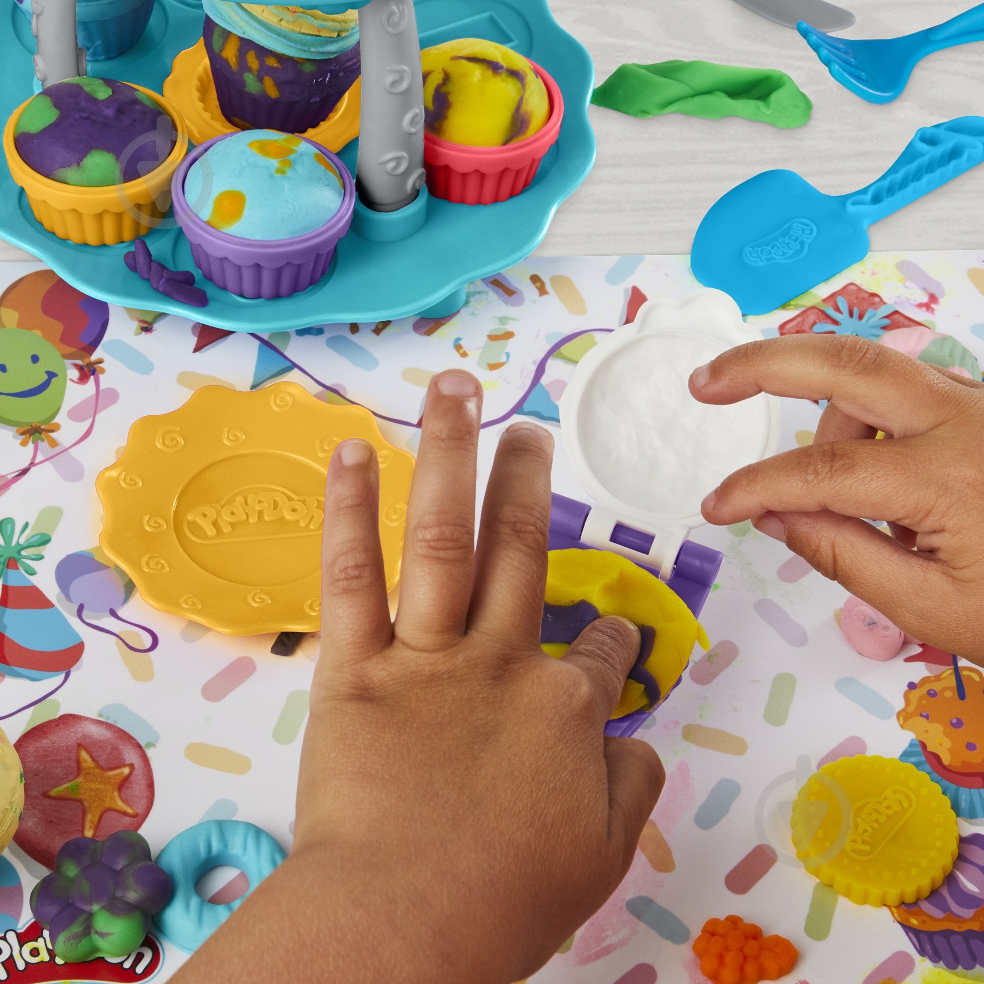 Набір для творчості Play-Doh з масою для ліплення Вежа капкейків G0529 - фото 5