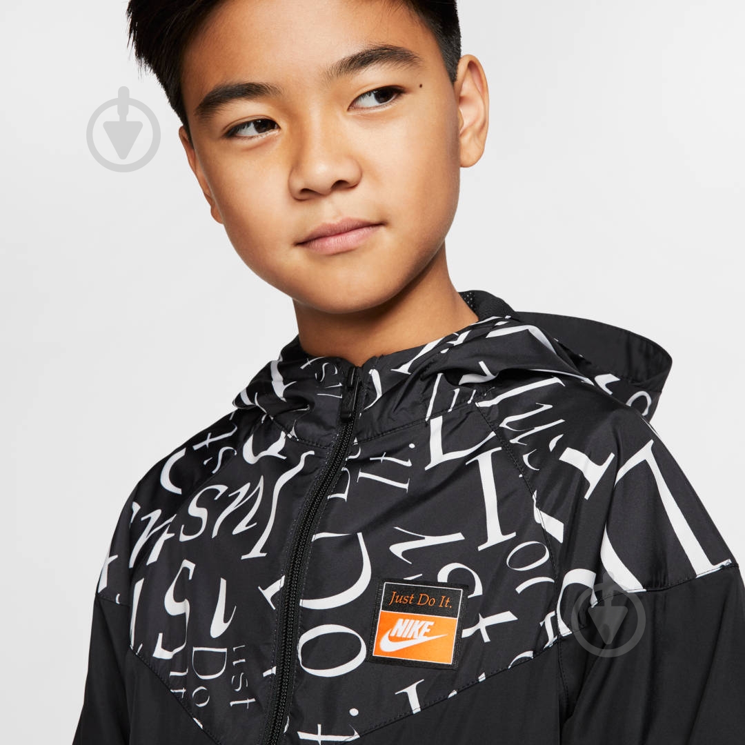 Ветровка демисезонная Nike B NSW RTL JDIY WINDRUNNER CK0958-010 черная - фото 5 Ветровка демисезонная Nike B NSW RTL JDIY WINDRUNNER CK0958-010 черная - фото 5