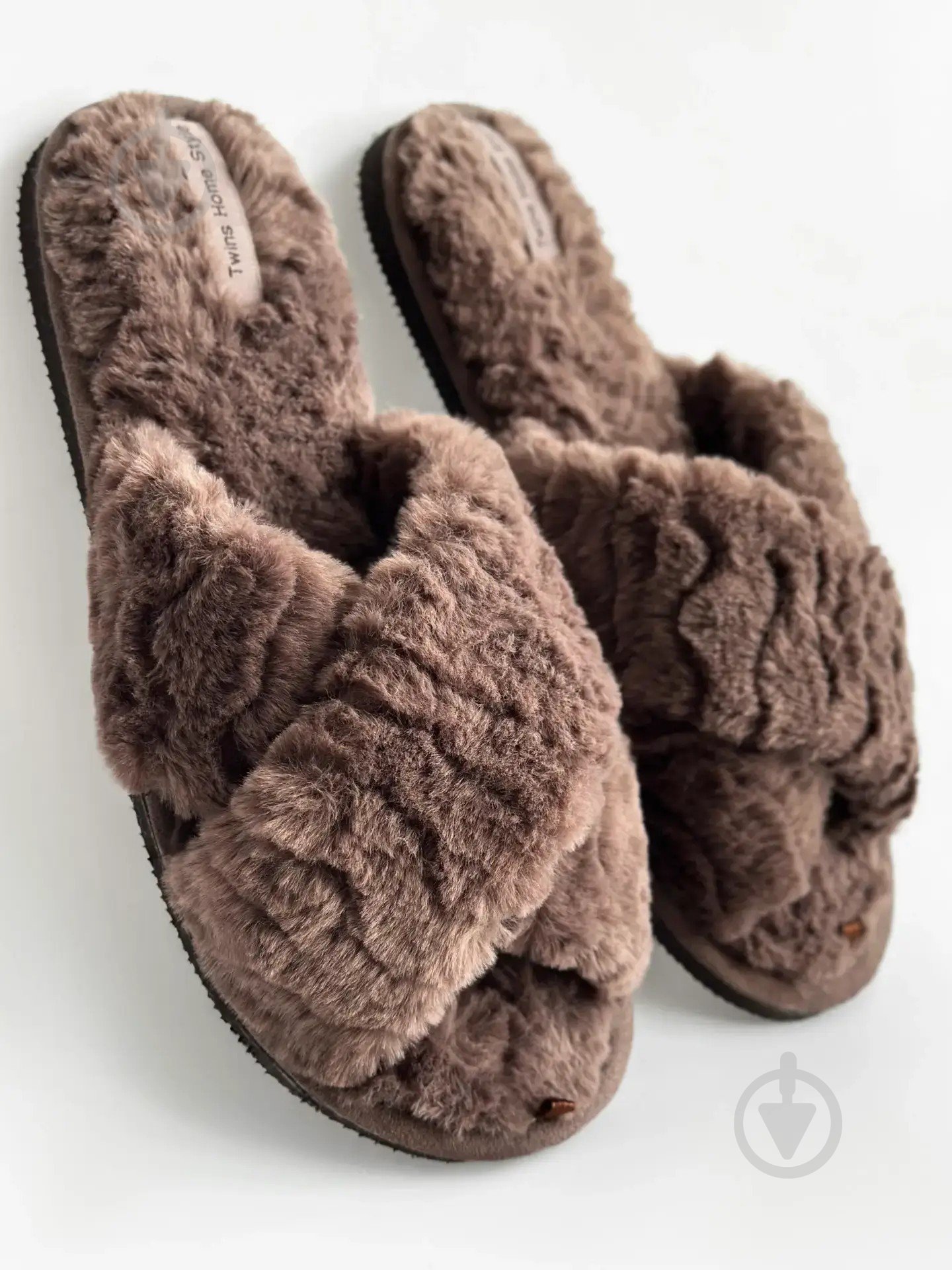Тапки домашние Twins меховые перекрест 15116 р.36/37 коричневый - фото 1 Тапки домашние Twins меховые перекрест 15116 р.36/37 коричневый - фото 1