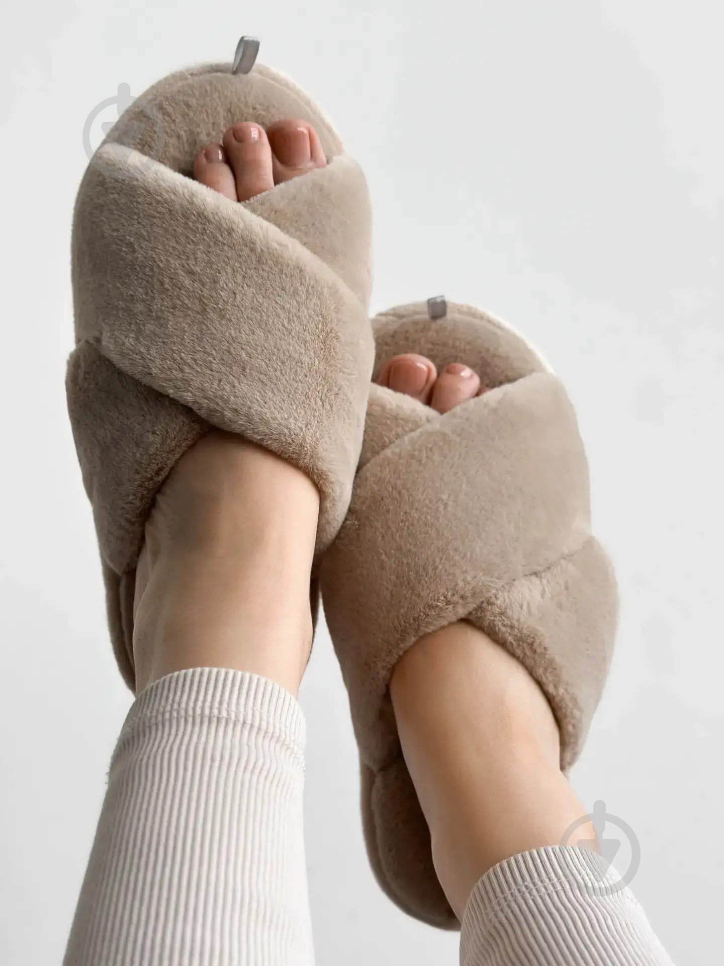 Тапки домашние Twins меховые перекрест 15130 р.40 бежевый - фото 3 Тапки домашние Twins меховые перекрест 15130 р.40 бежевый - фото 3