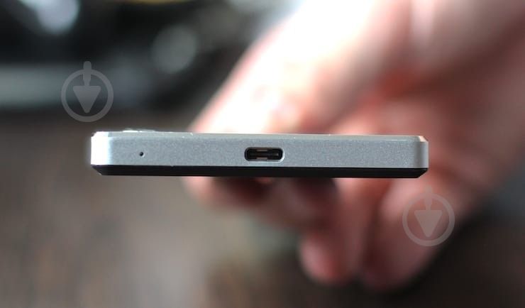 Зовнішній жорсткий диск Transcend 2 ТБ 2,5" USB Type-C (TS2TSJ25C3S) silver - фото 5 Зовнішній жорсткий диск Transcend 2 ТБ 2,5" USB Type-C (TS2TSJ25C3S) silver - фото 5